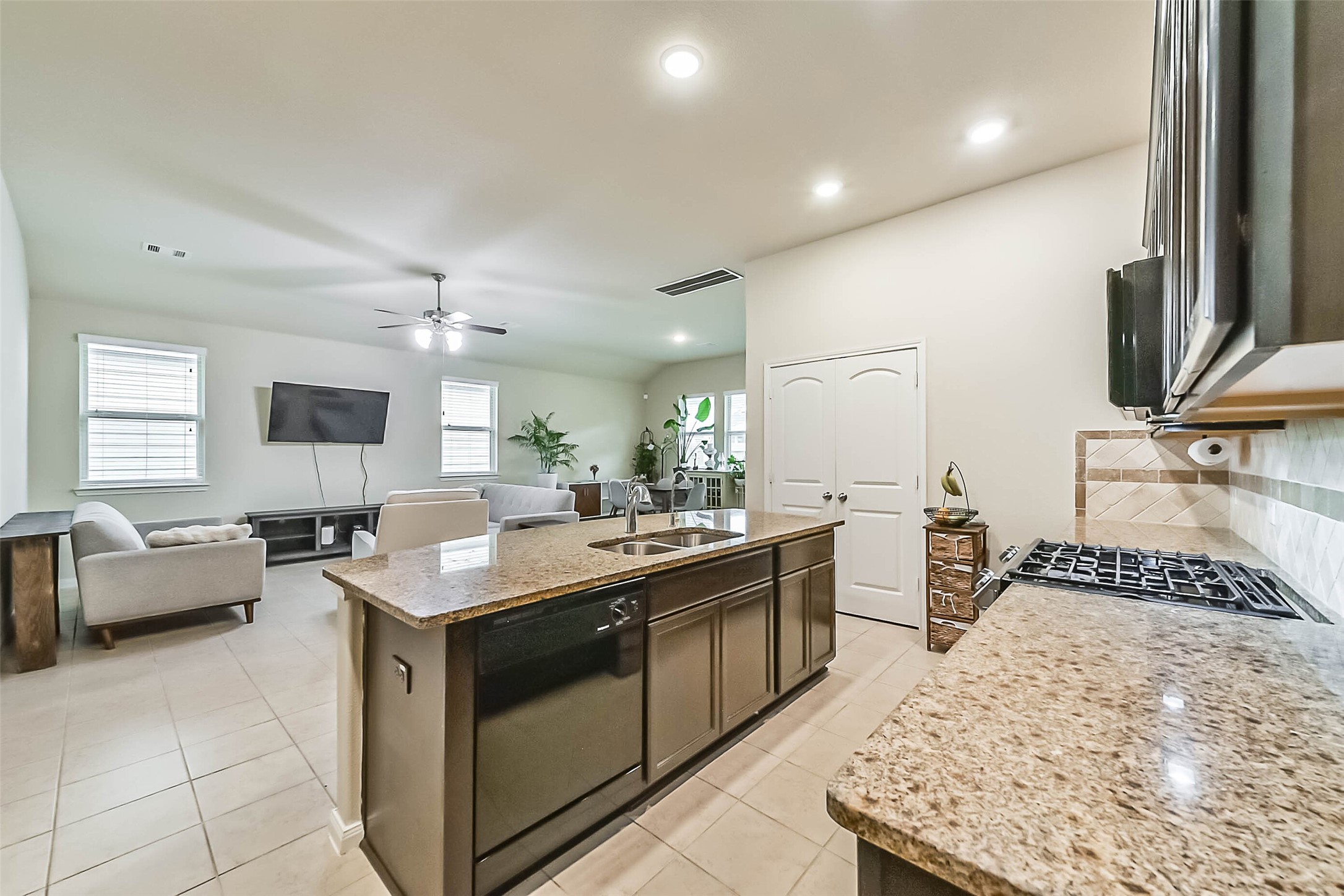 9606 Cimarroncito Lane Property Photo 17