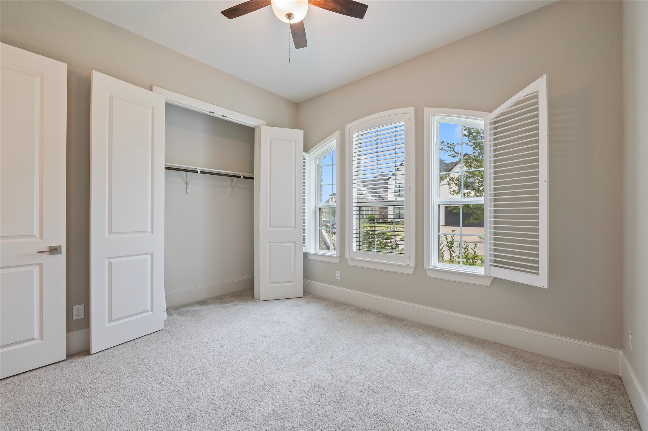 1912 Silver Point Court Property Photo 27