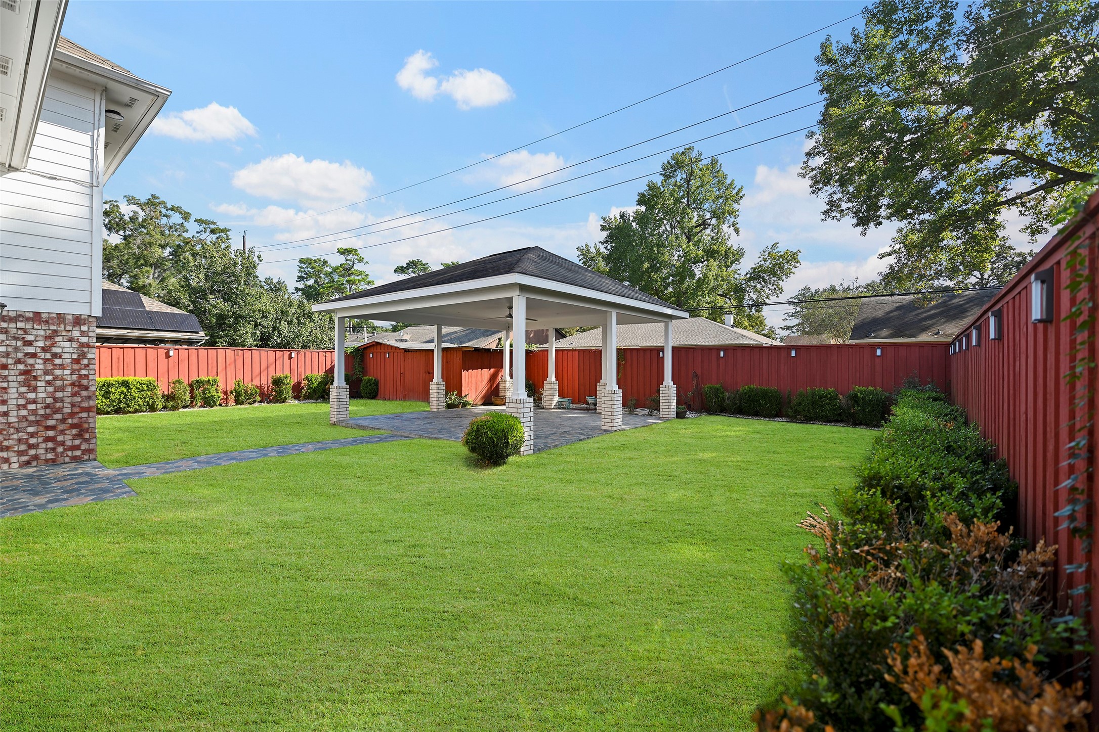 18926 Timbers Drive Property Photo 13