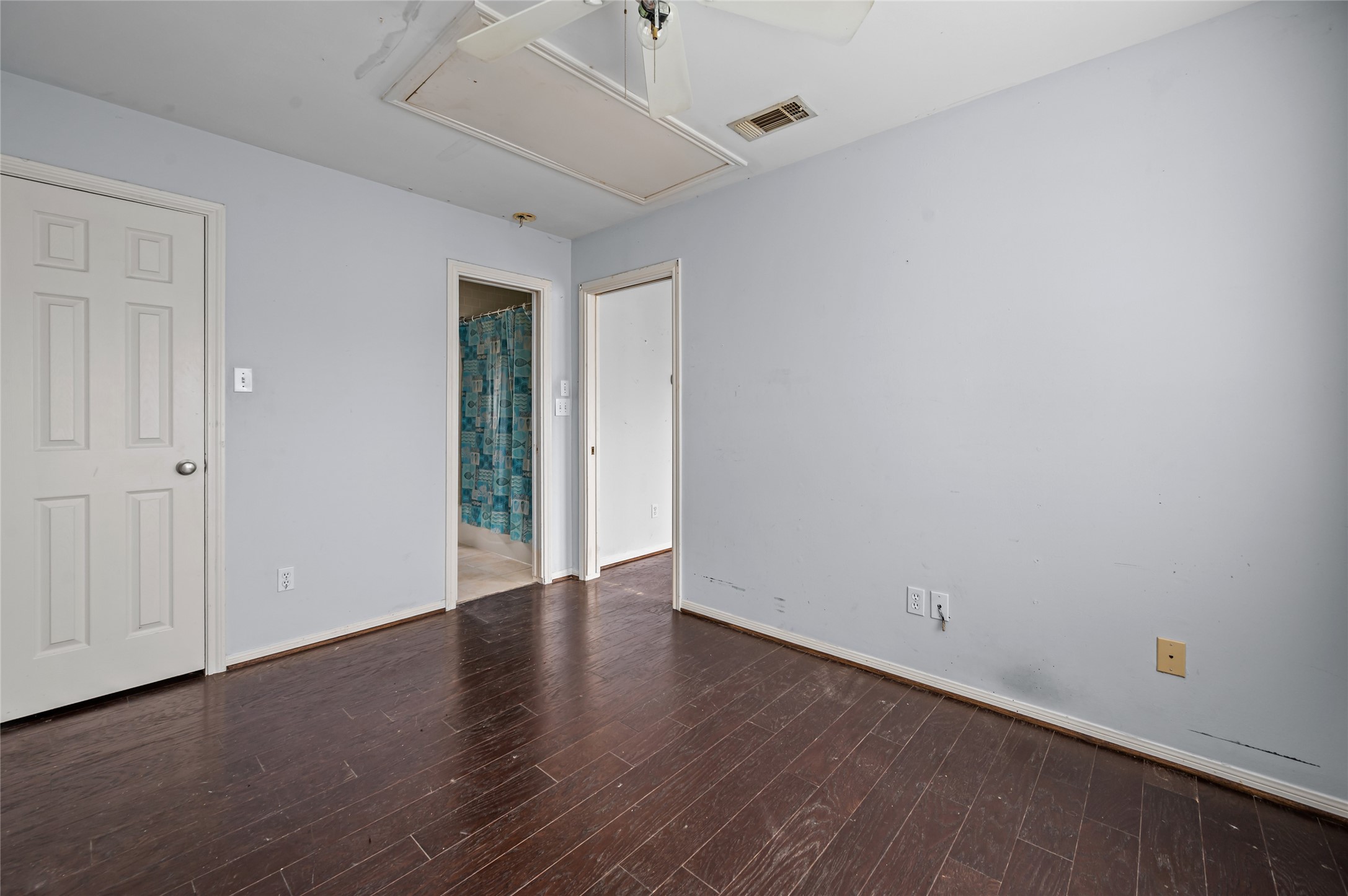 2142 Sul Ross A Property Photo 4
