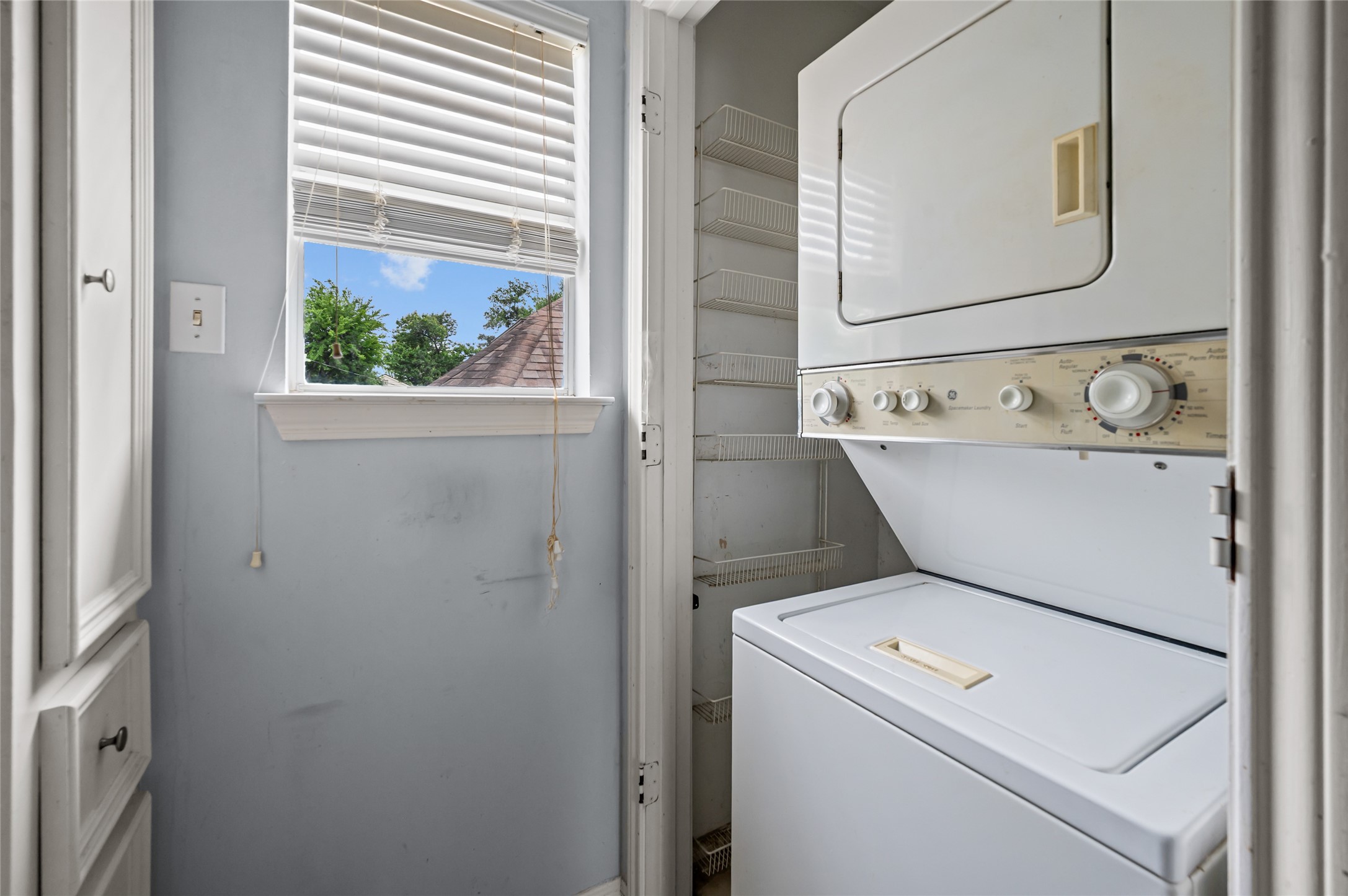 2142 Sul Ross A Property Photo 7
