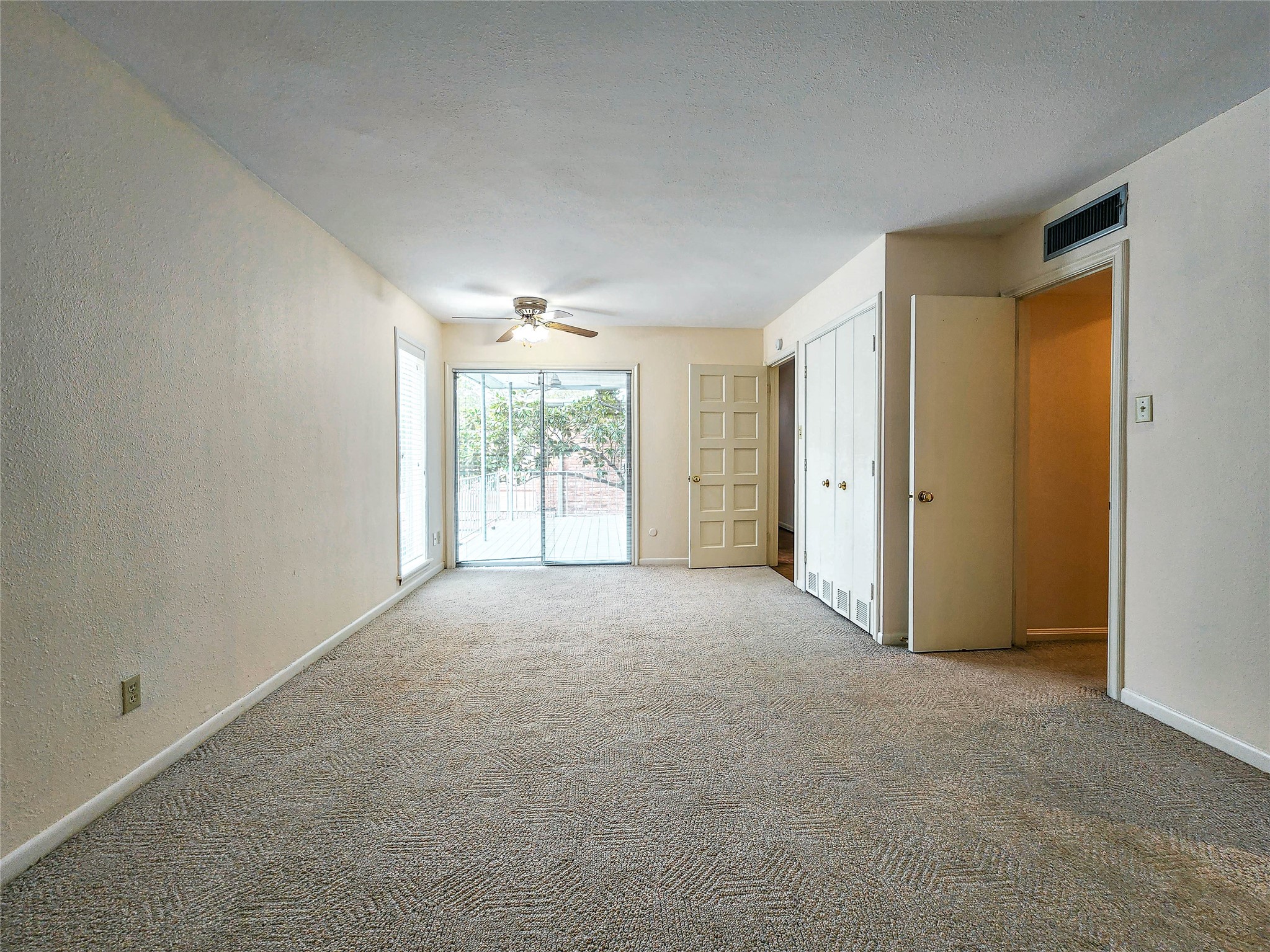 12 Kings Row Property Photo 17