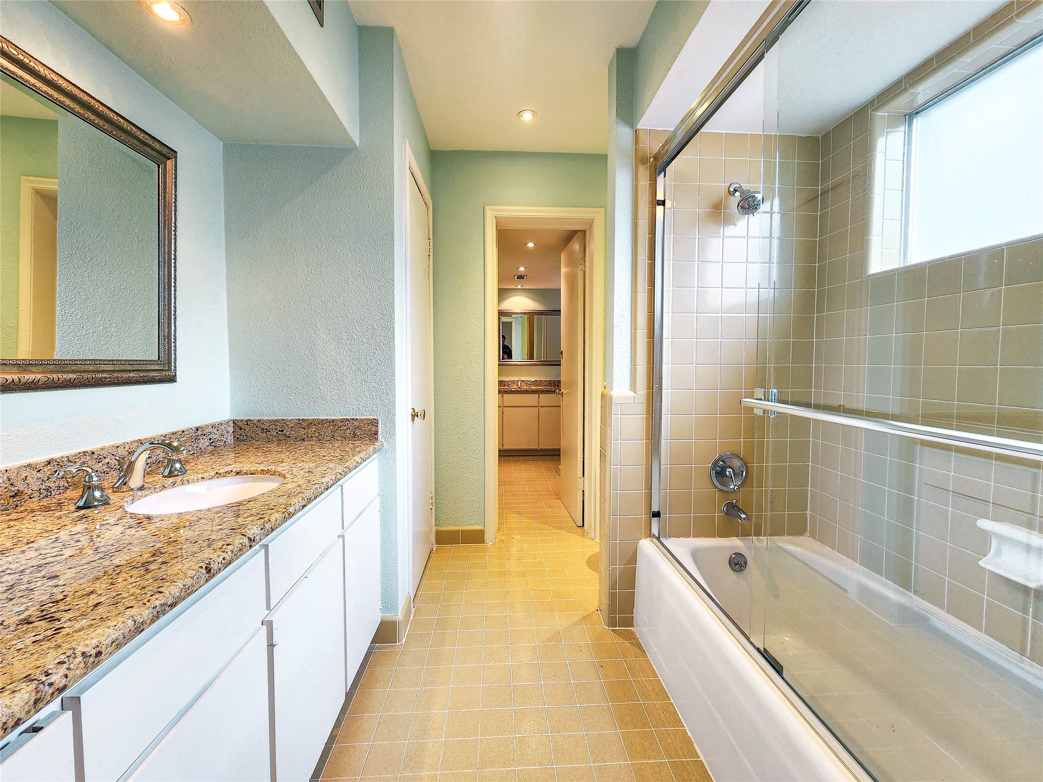 12 Kings Row Property Photo 18