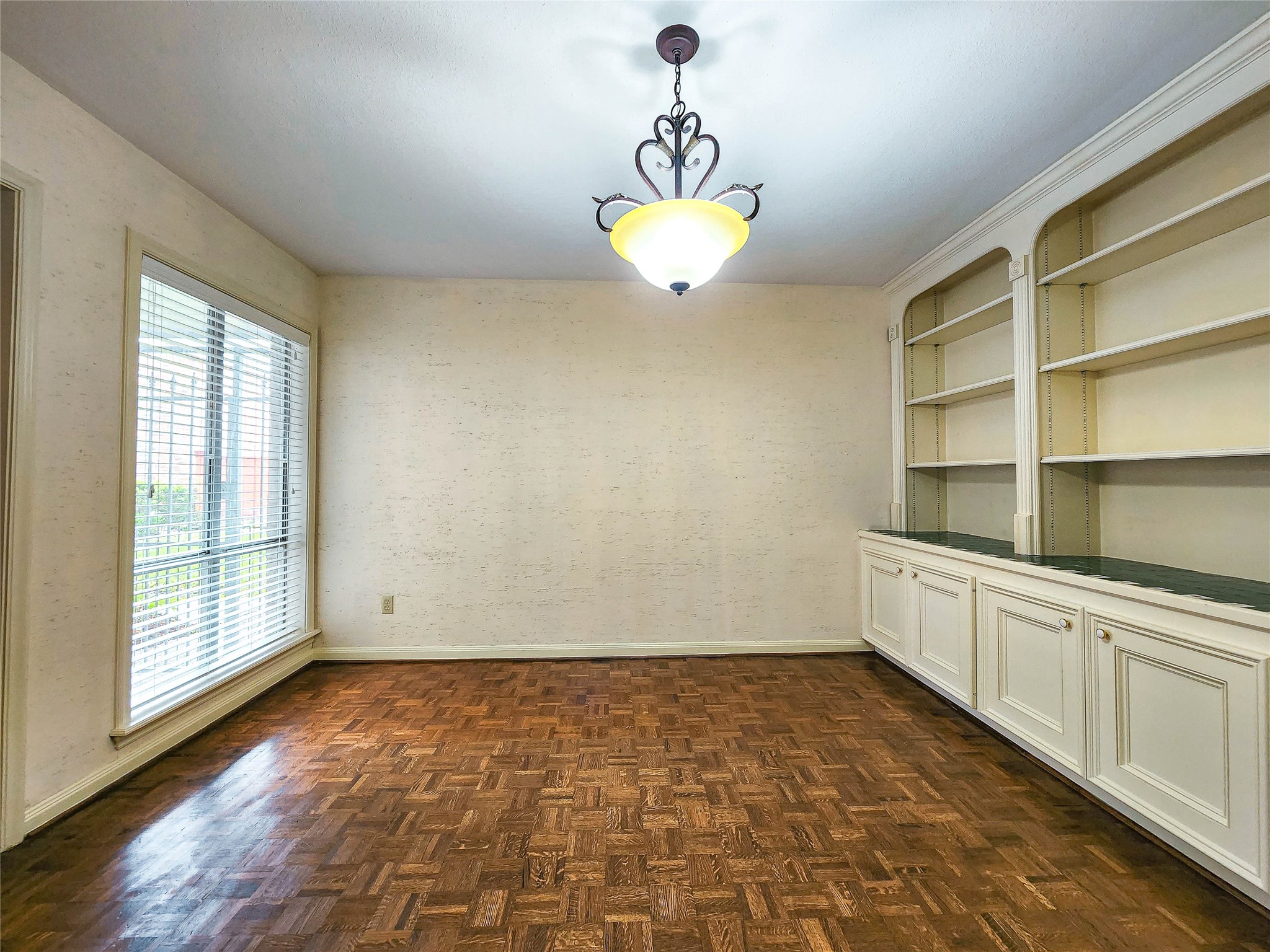 12 Kings Row Property Photo 34