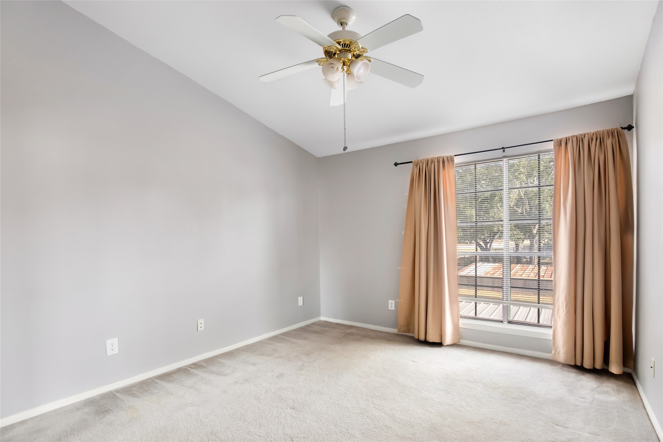 8055 Cambridge Street 28 Property Photo 4