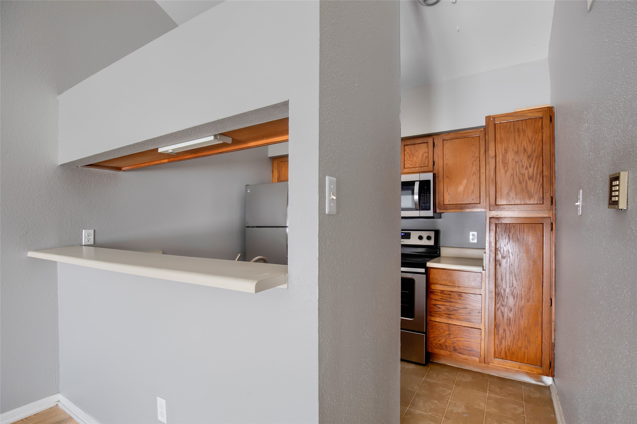 8055 Cambridge Street 28 Property Photo 11