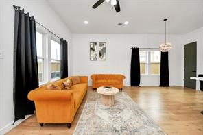 4010 Dreyfus Street Property Photo 4