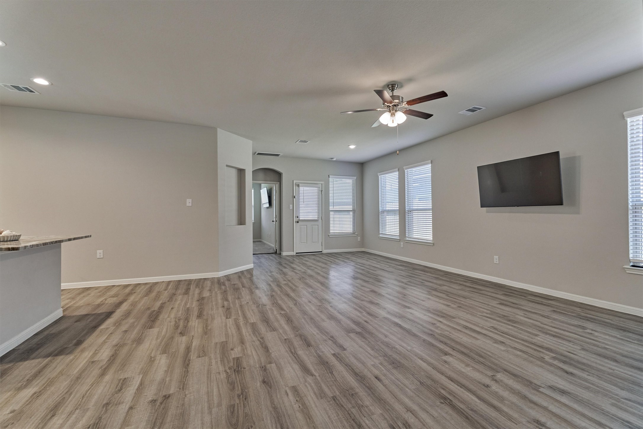 27087 Grey Fox Run Property Photo 5