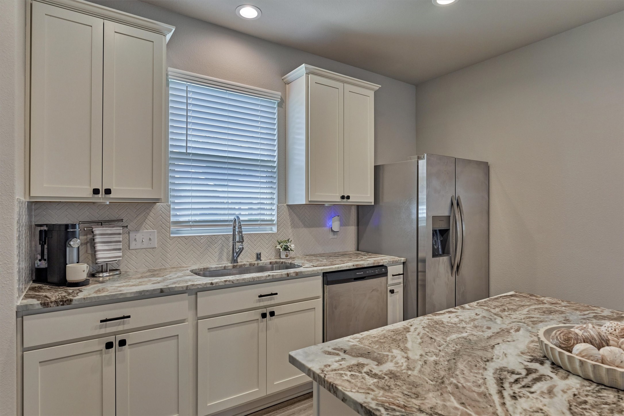 27087 Grey Fox Run Property Photo 10