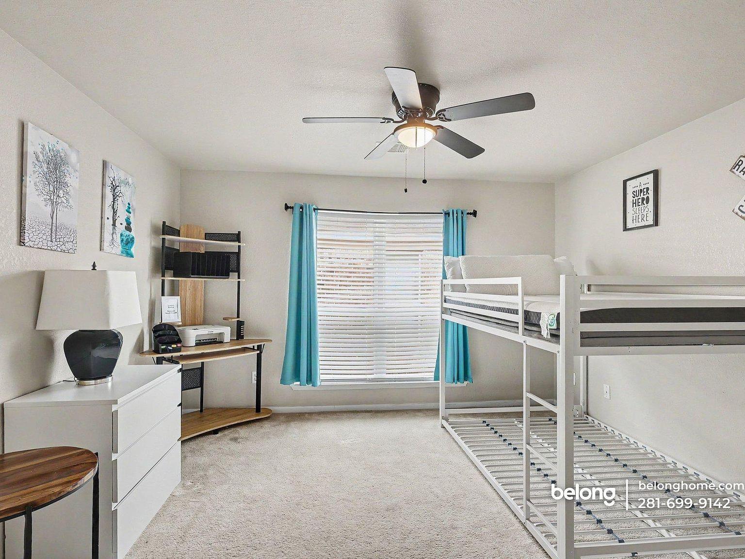 1330 Yucca Mountain Dr Property Photo 3