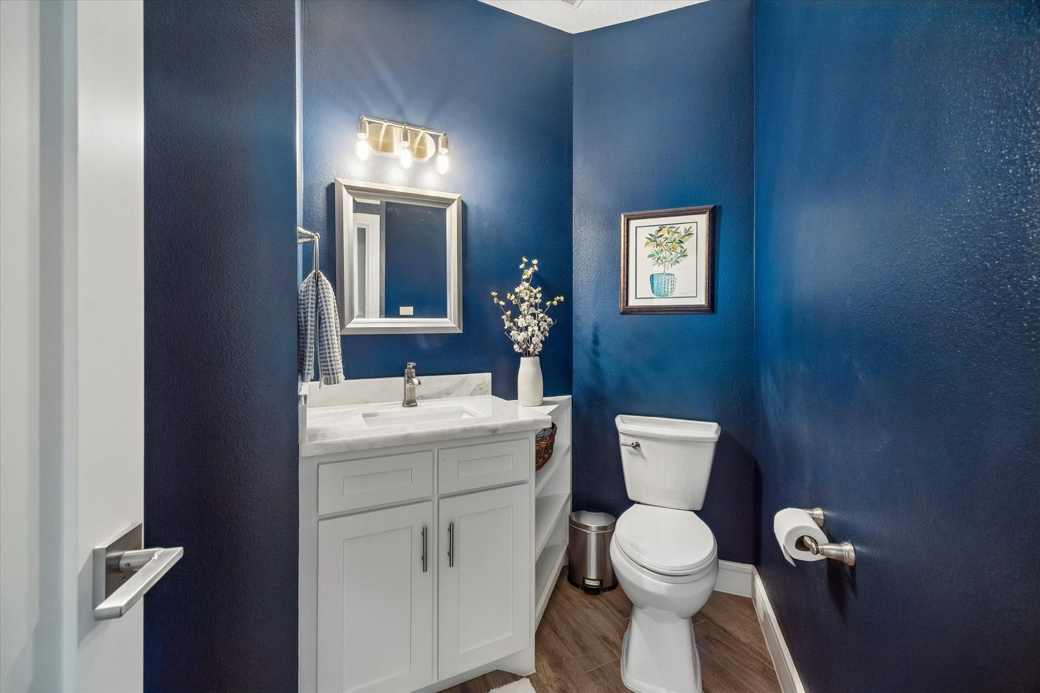 940 W 21st Street Property Photo 18