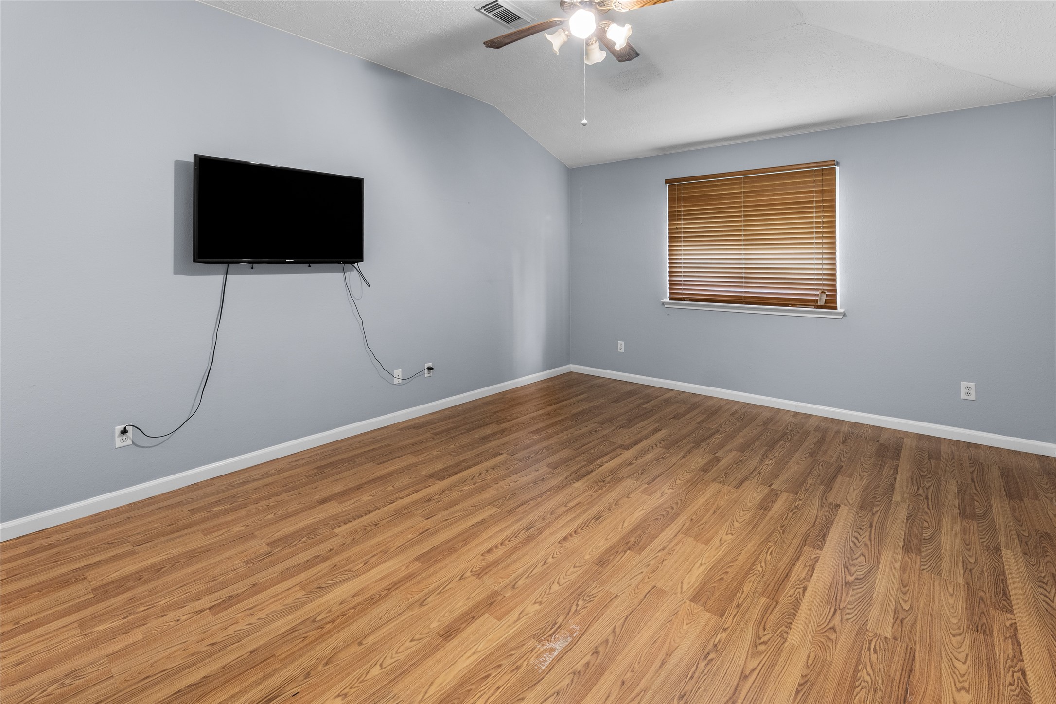 1735 Oak Ridge Drive Property Photo 15