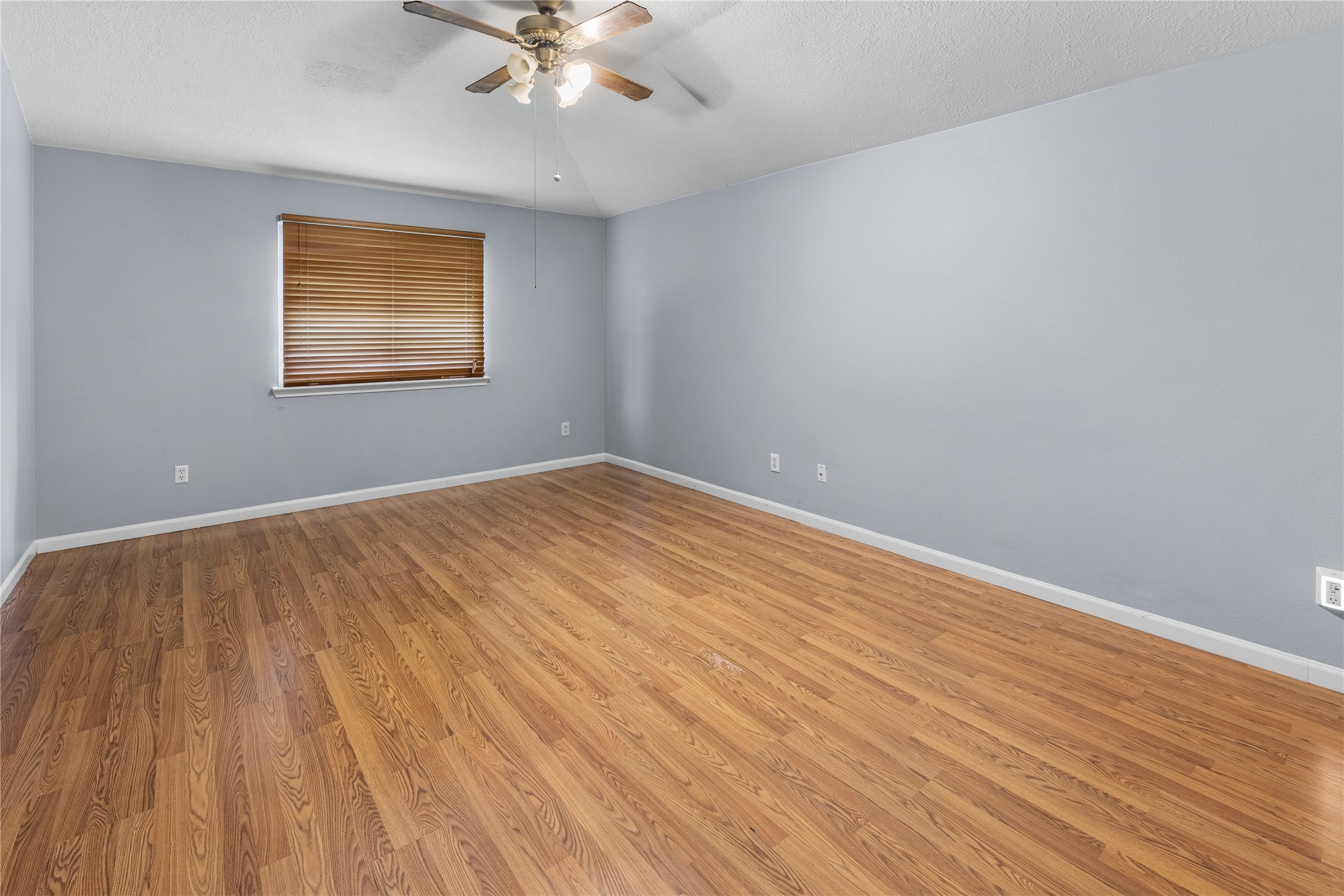1735 Oak Ridge Drive Property Photo 16