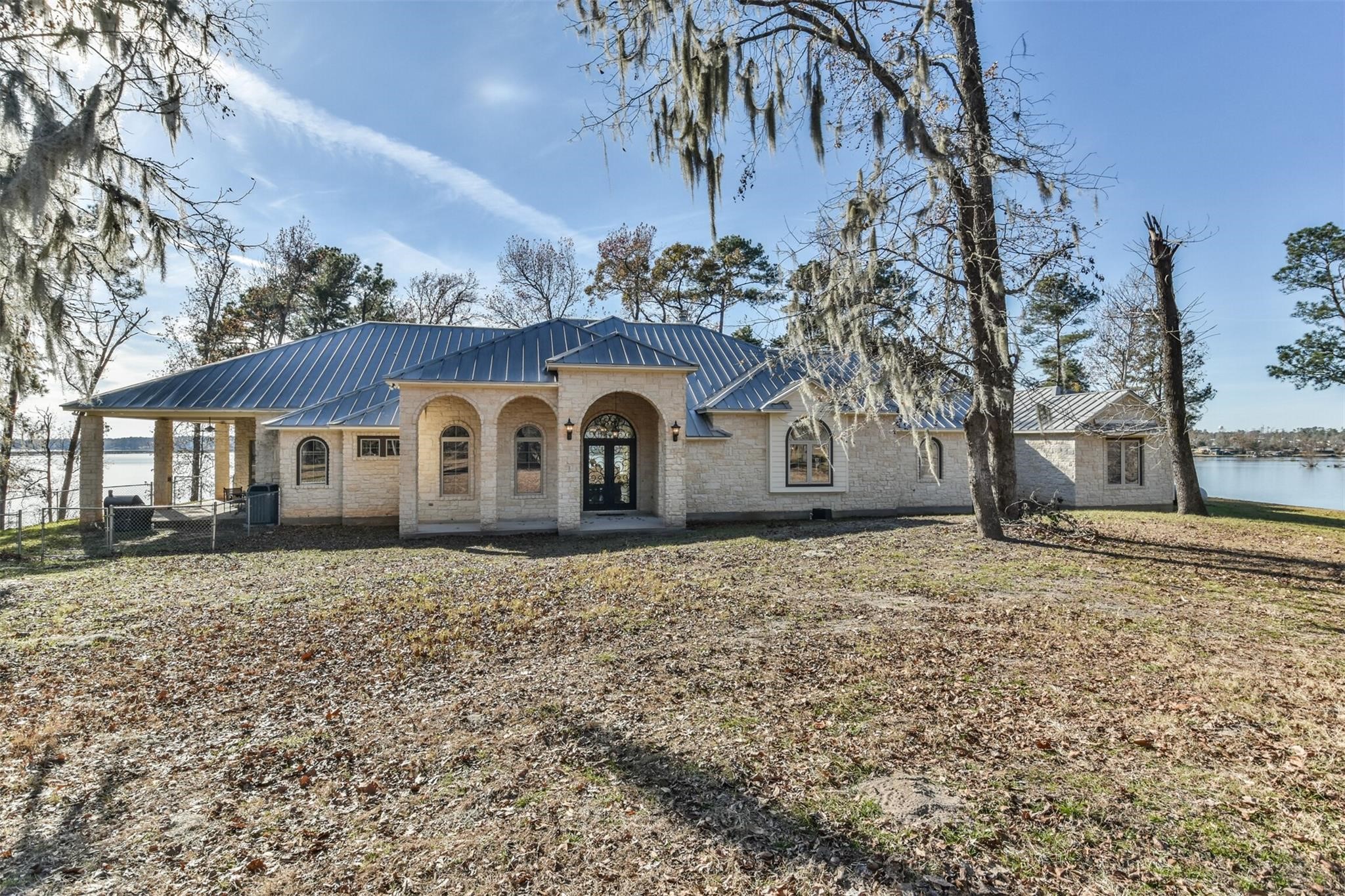 345 Mccove Property Photo 1
