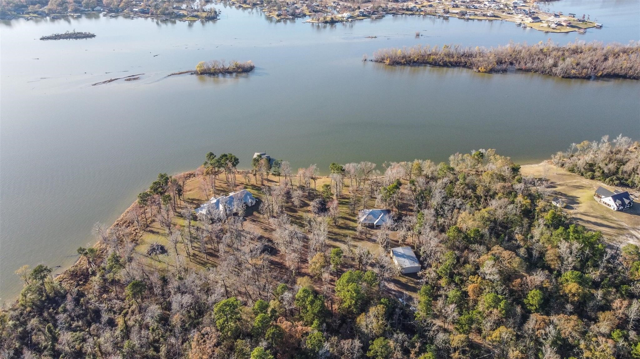 345 Mccove Property Photo 2