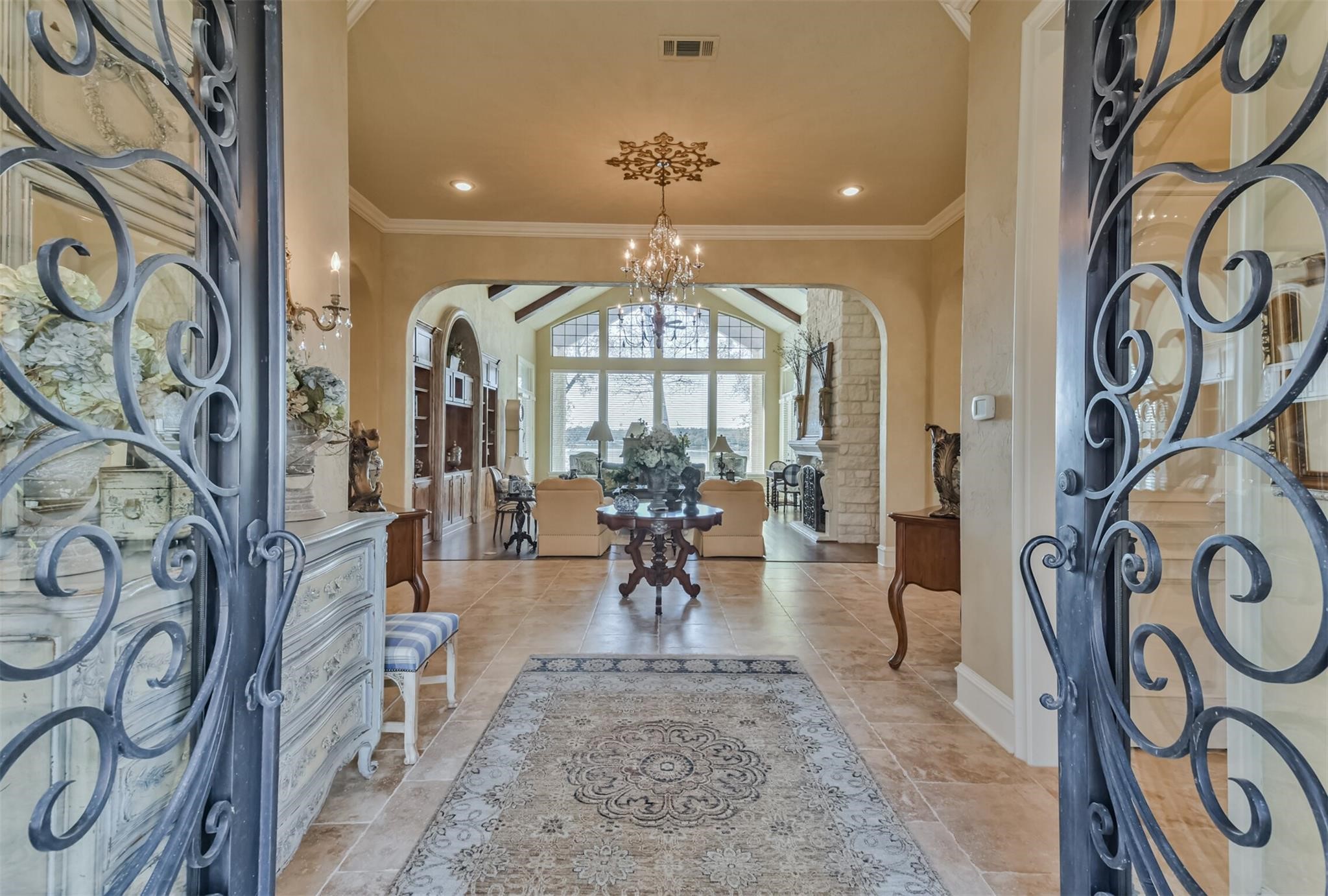 345 Mccove Property Photo 8