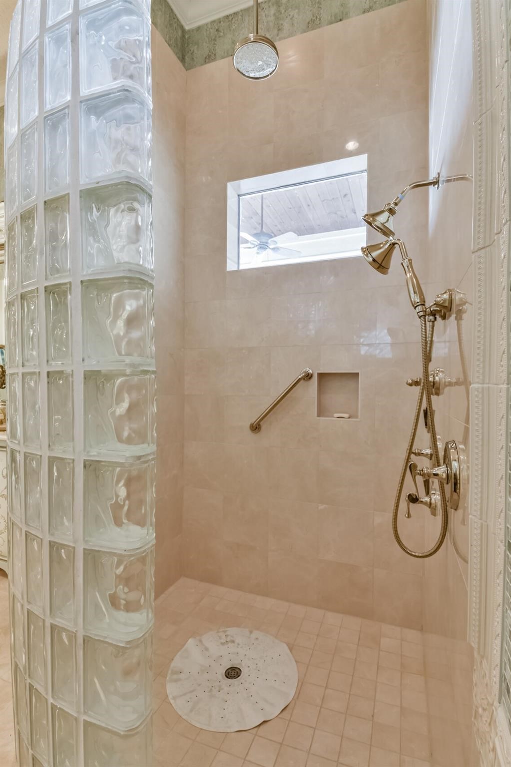 345 Mccove Property Photo 24