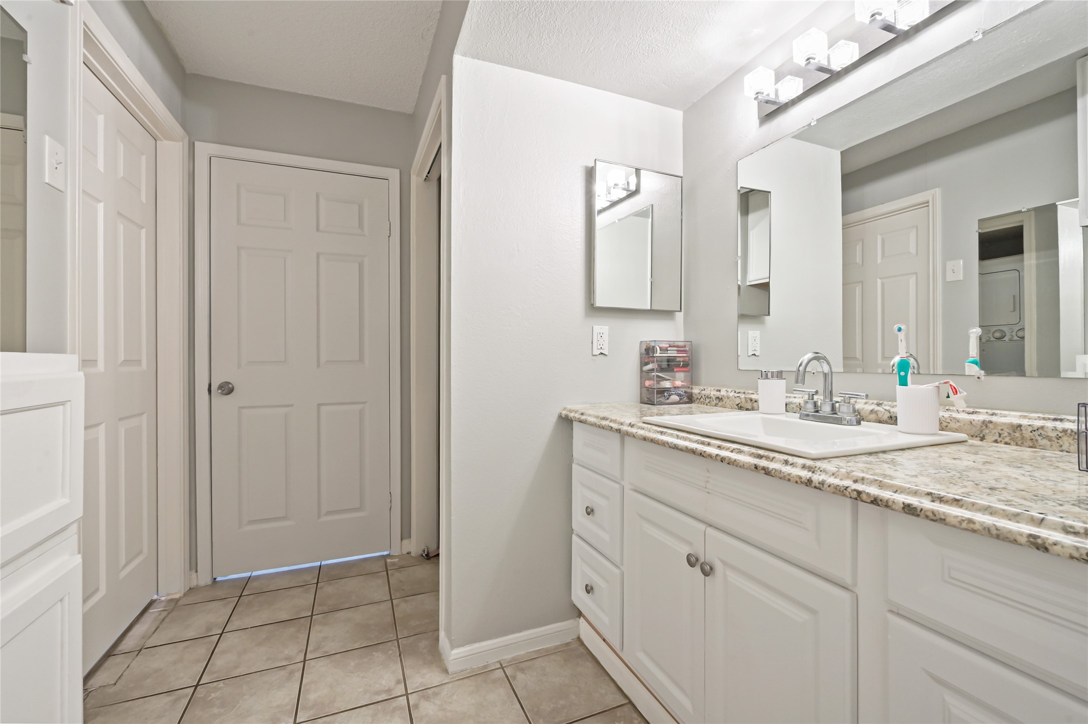 2120 El Paseo Street 3103 Property Photo 16