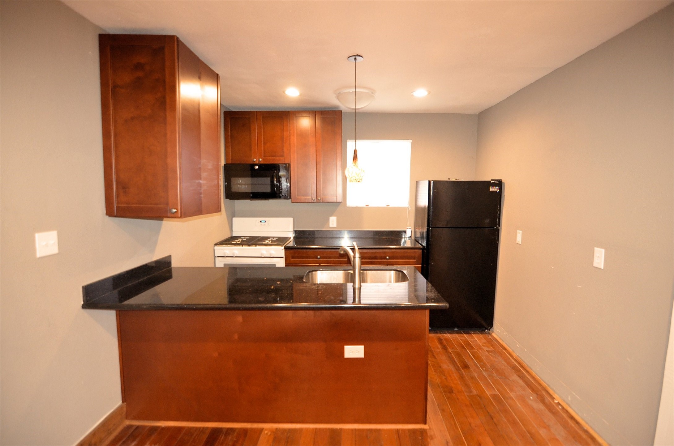 2123 Marion Street 1 Property Photo 2