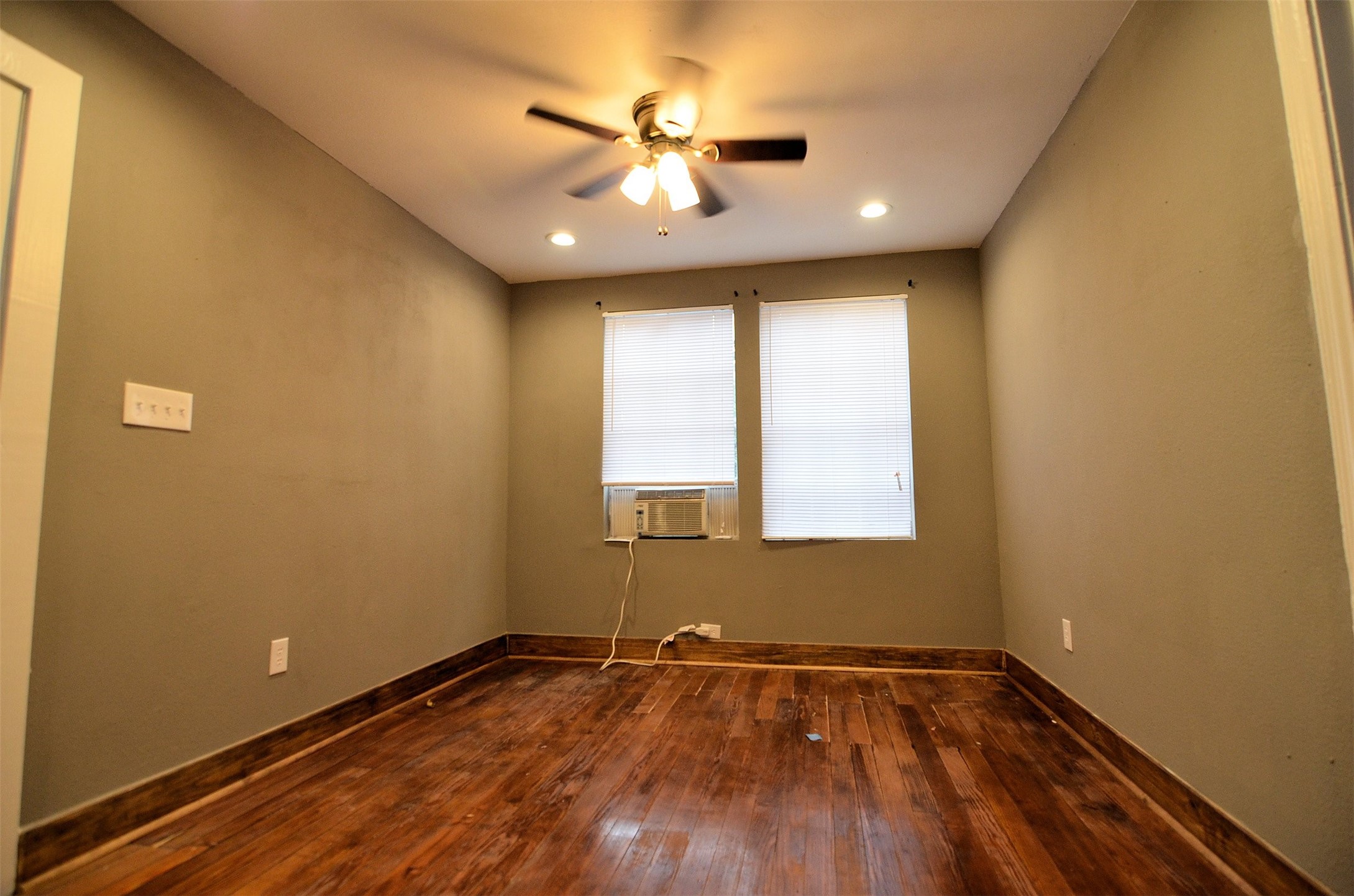 2123 Marion Street 1 Property Photo 7