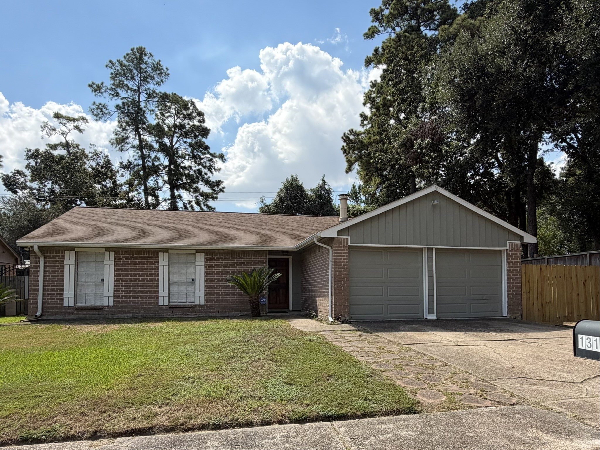 13102 Boyer Lane Property Photo 1
