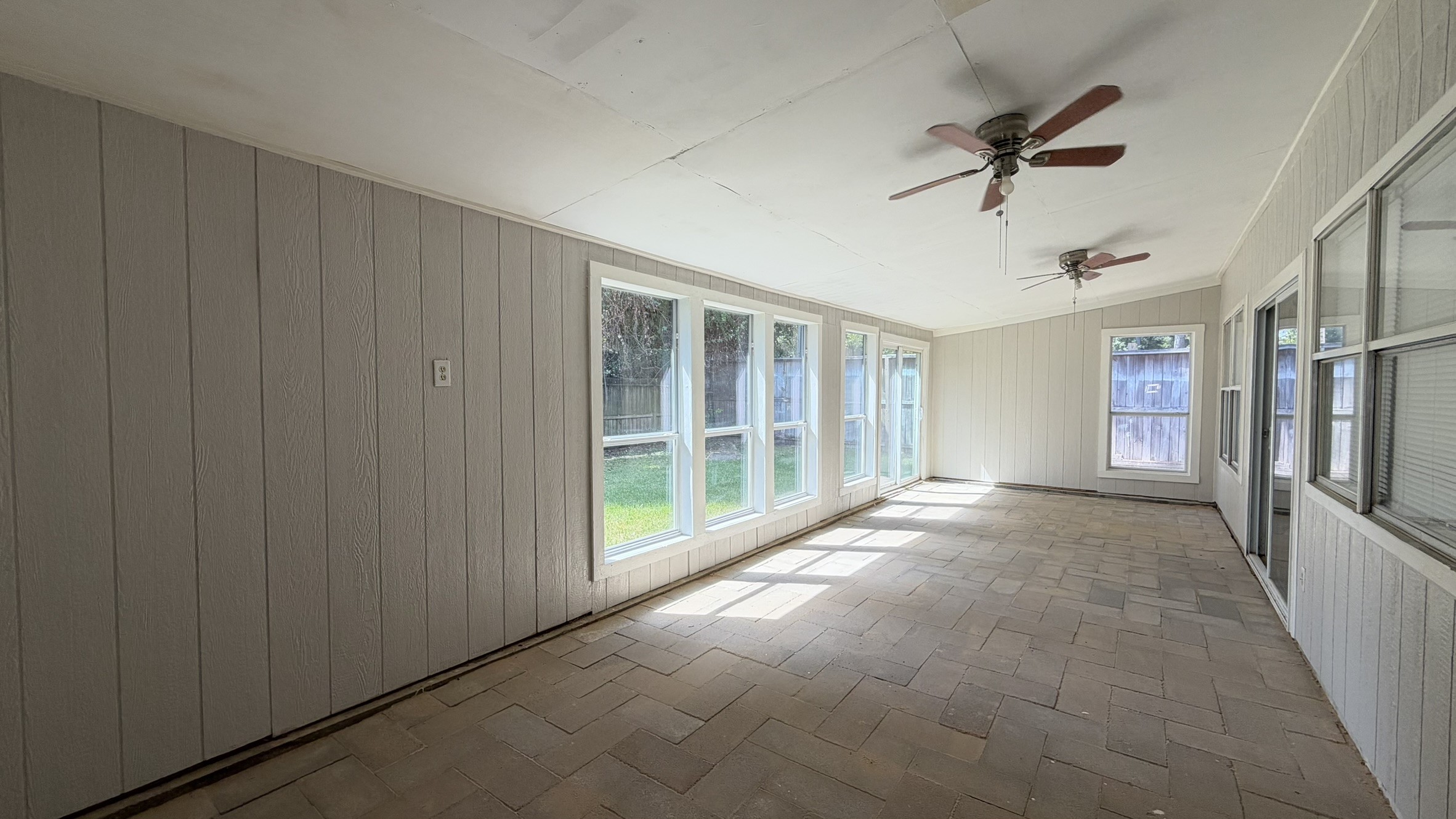 13102 Boyer Lane Property Photo 7