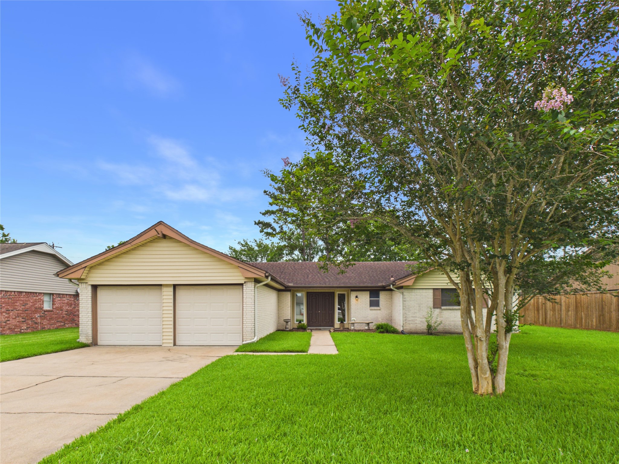 1909 Tracy Lynn Lane Property Photo 1