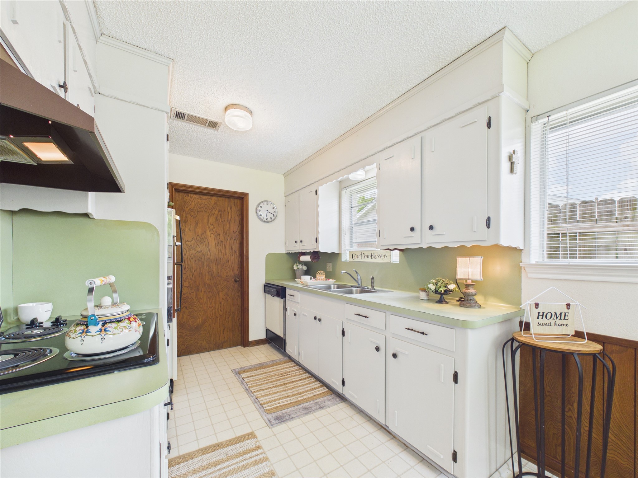 1909 Tracy Lynn Lane Property Photo 27