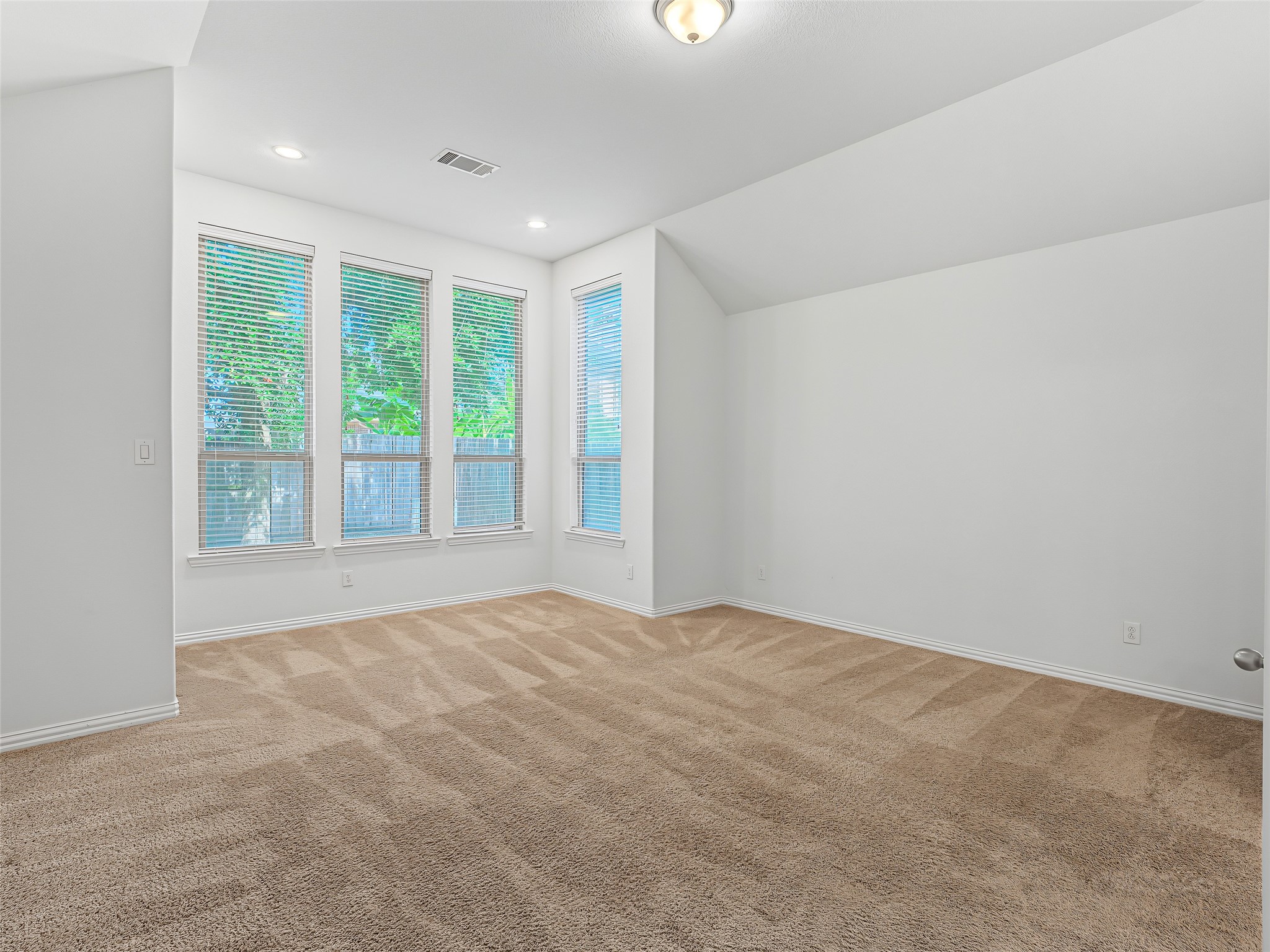 27215 Symphony Creek Lane Property Photo 10