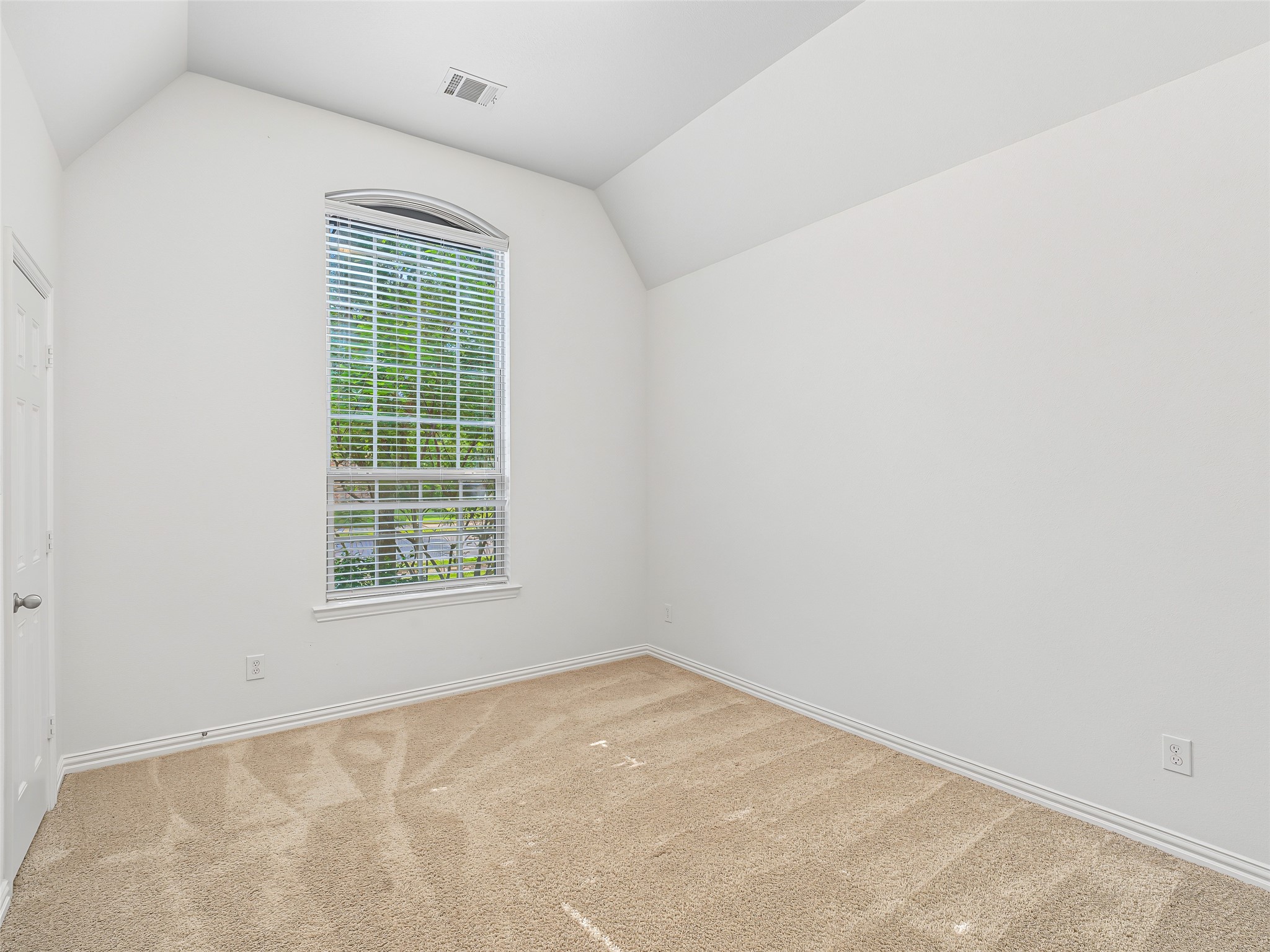 27215 Symphony Creek Lane Property Photo 17