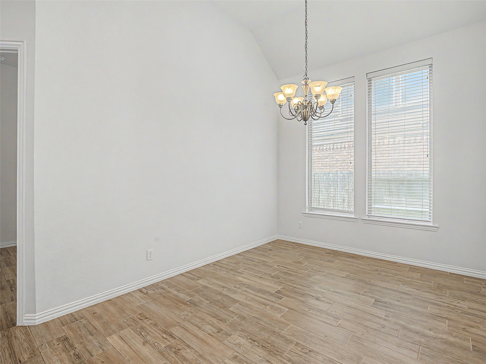27215 Symphony Creek Lane Property Photo 18