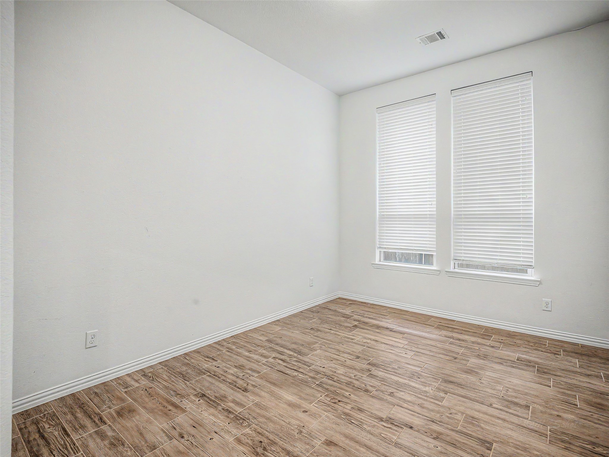 27215 Symphony Creek Lane Property Photo 21