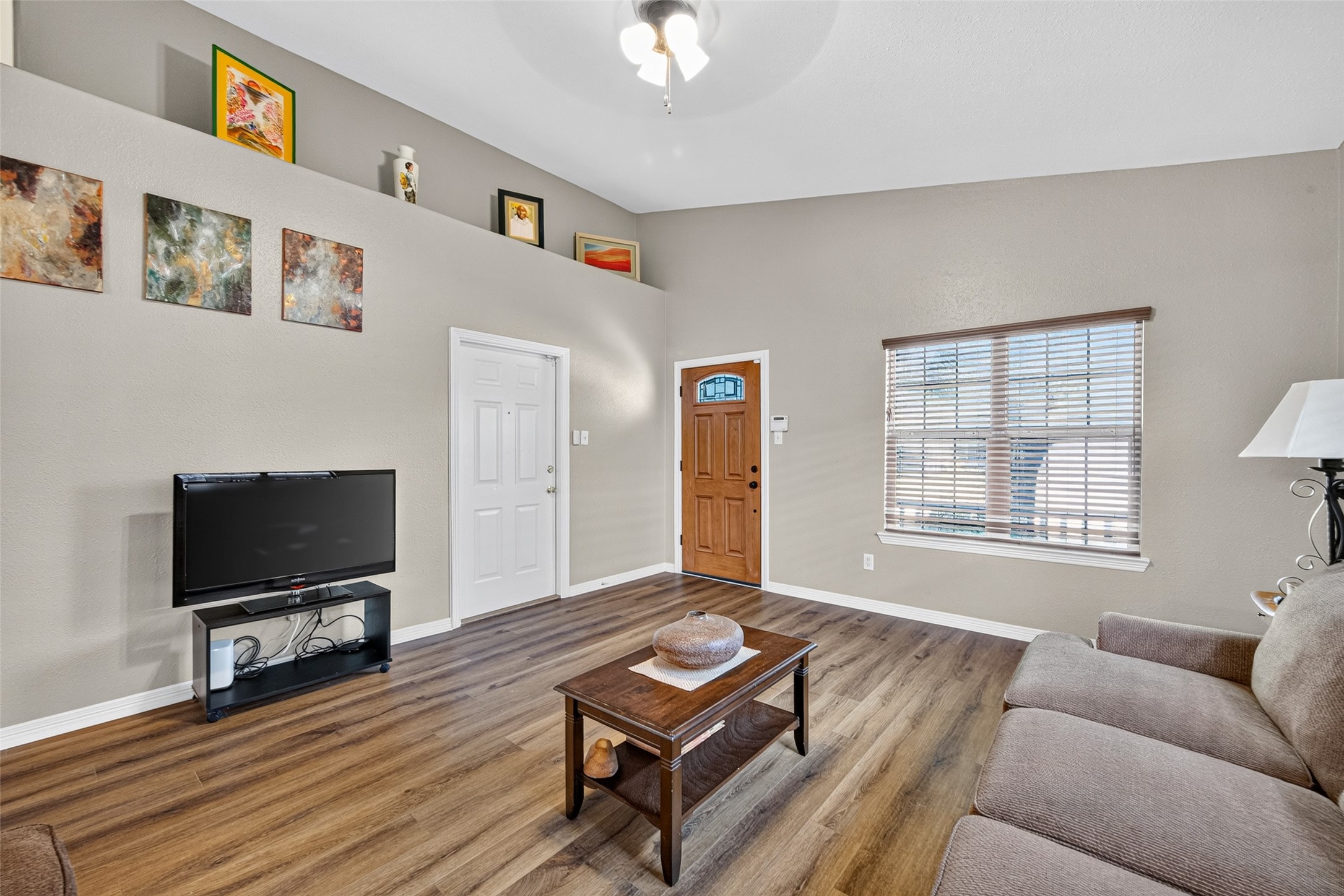 21310 Sweet Grass Lane Property Photo 7