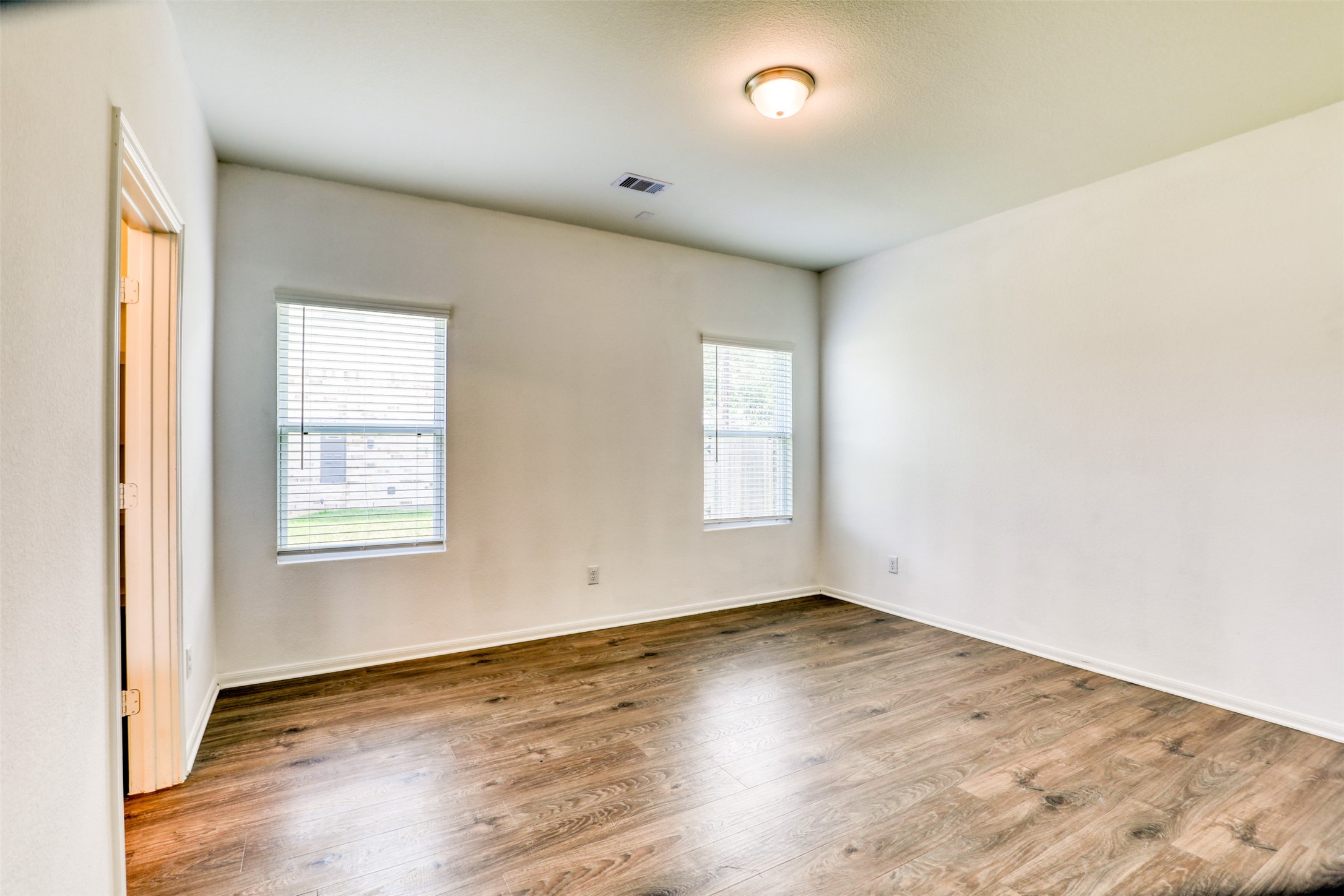 407 Magnolia Street Property Photo 19