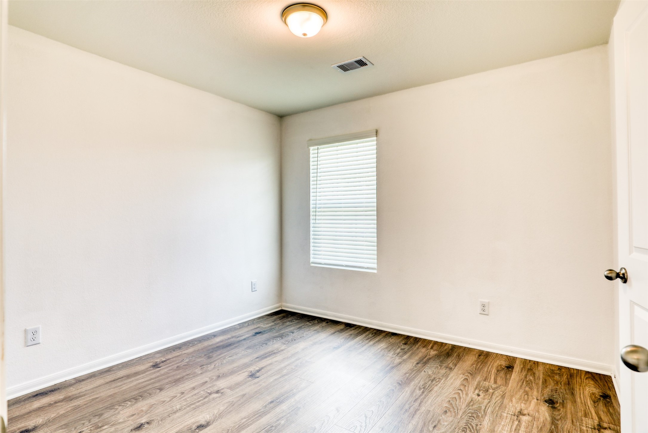 407 Magnolia Street Property Photo 20