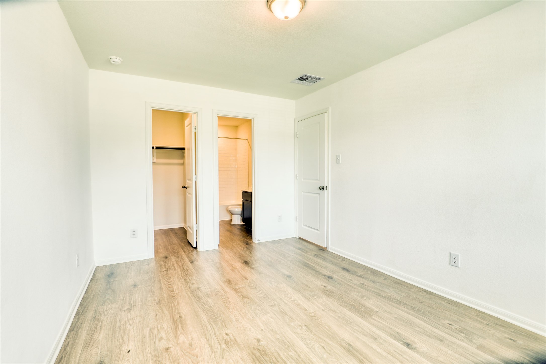 407 Magnolia Street Property Photo 22