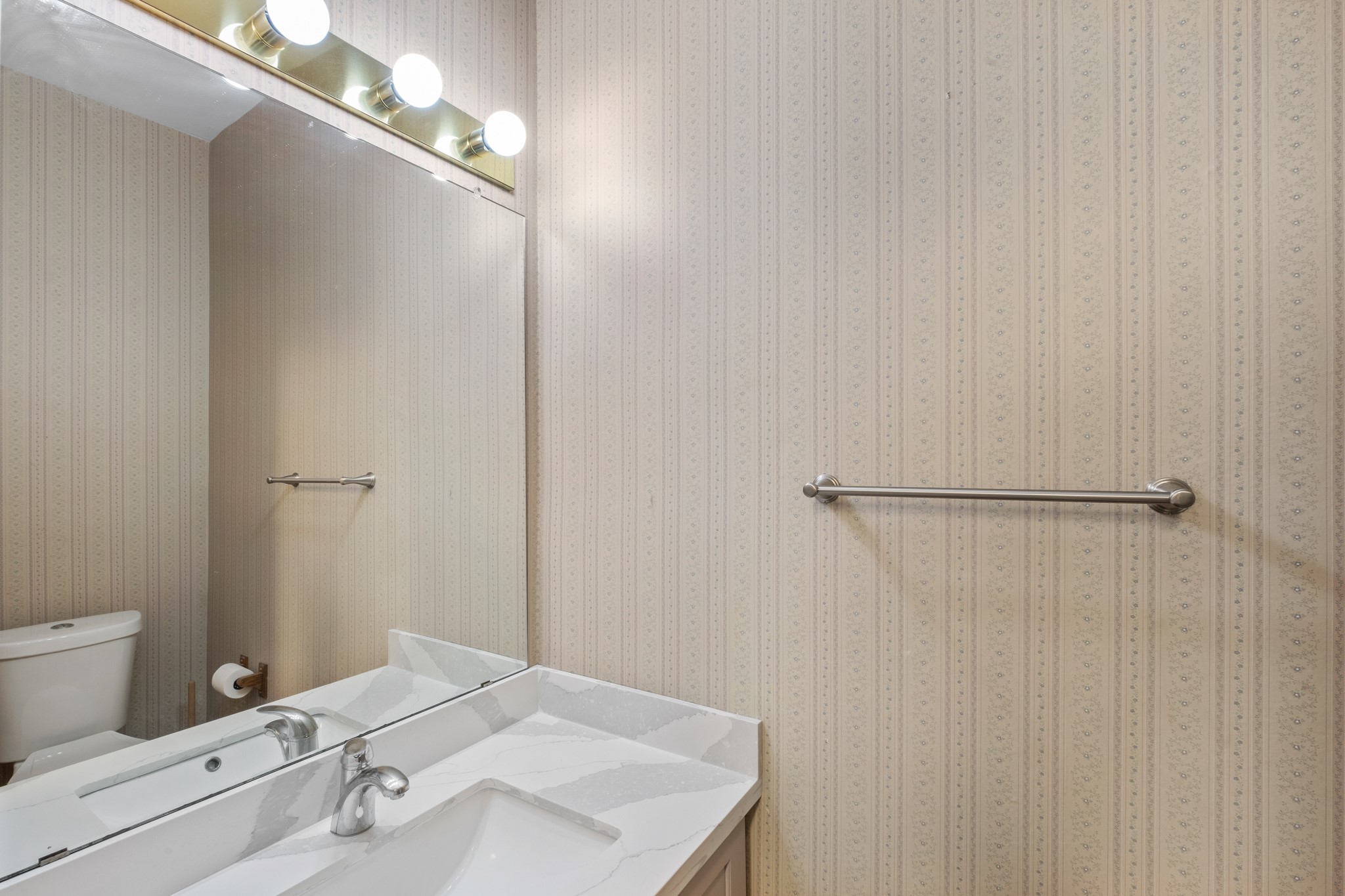 3124 Holly Hall Street 3124 Property Photo 6