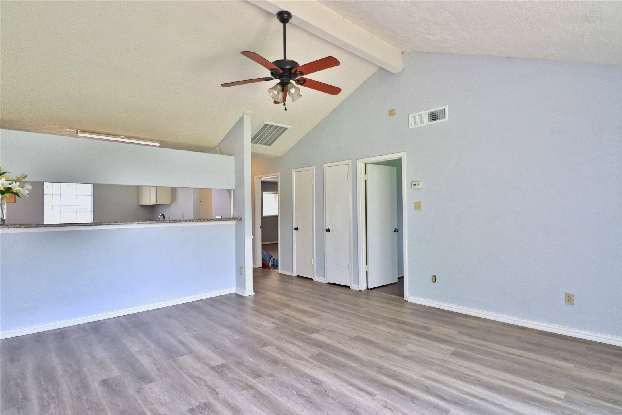 2706 S Brompton Drive Property Photo 4