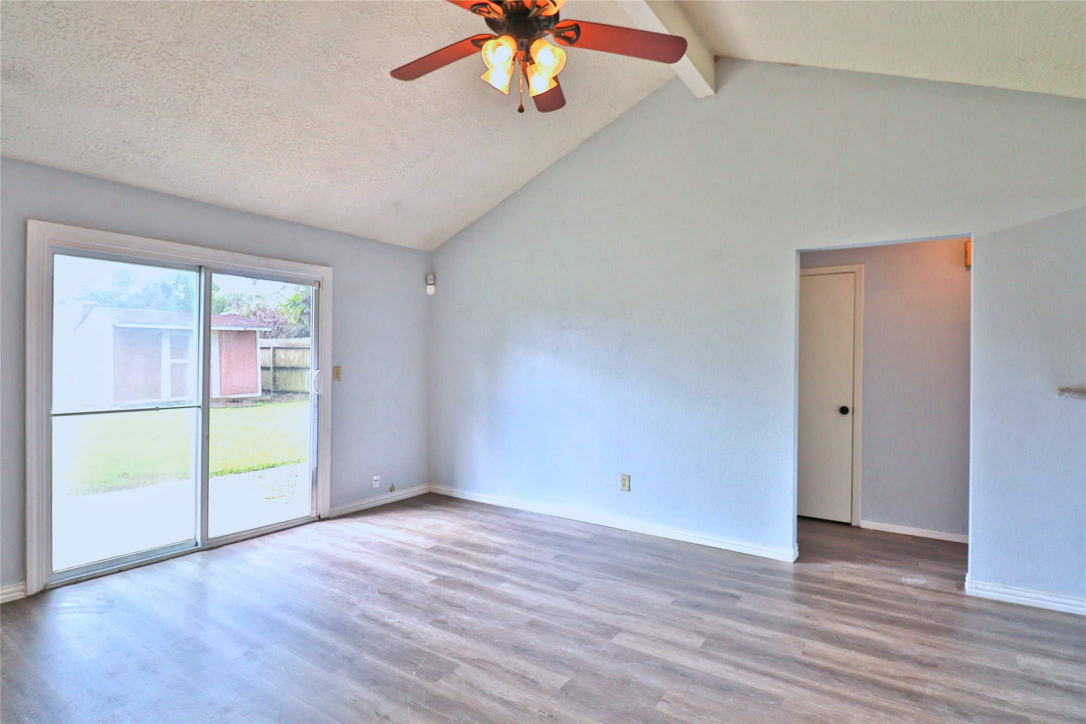 2706 S Brompton Drive Property Photo 6