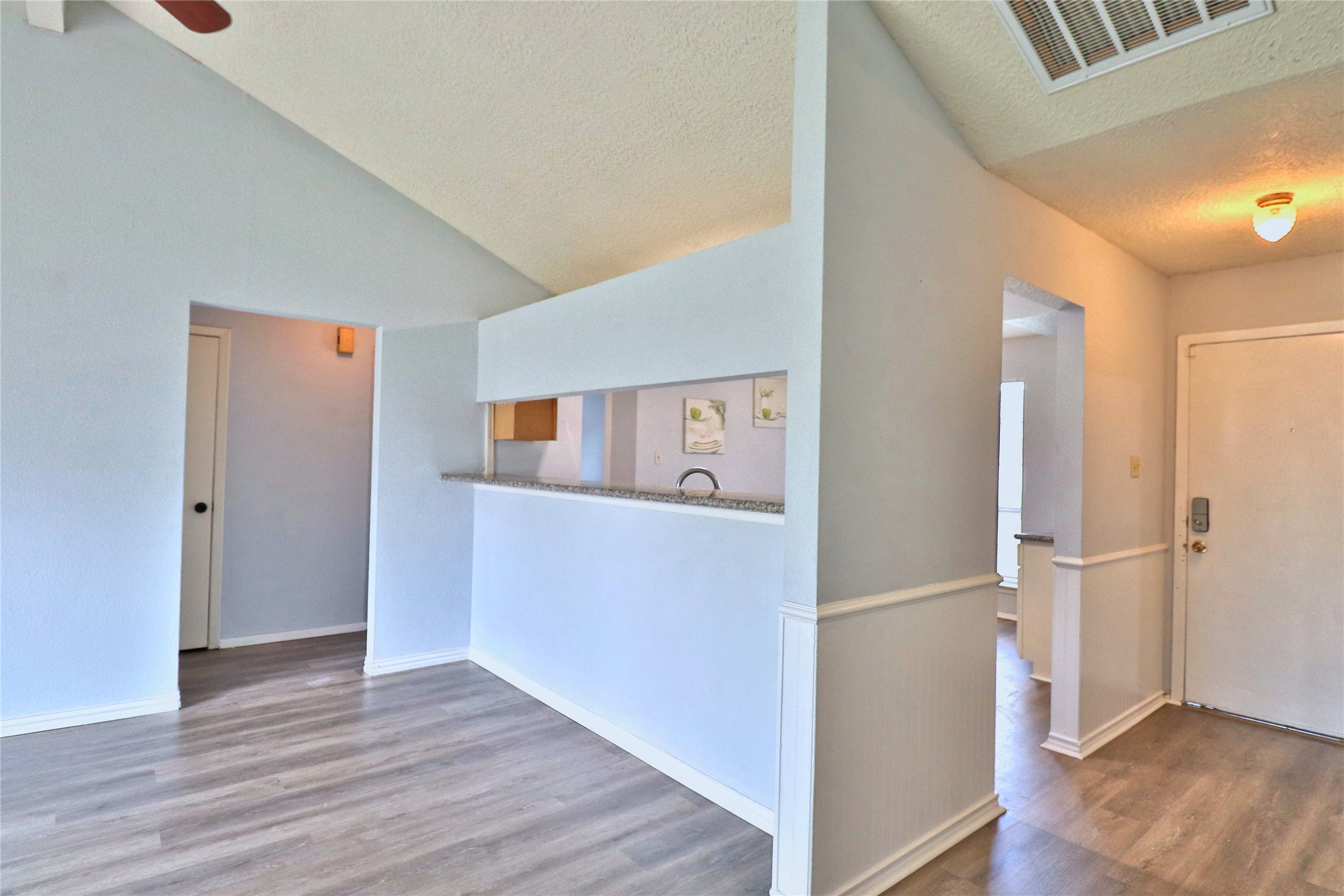 2706 S Brompton Drive Property Photo 12