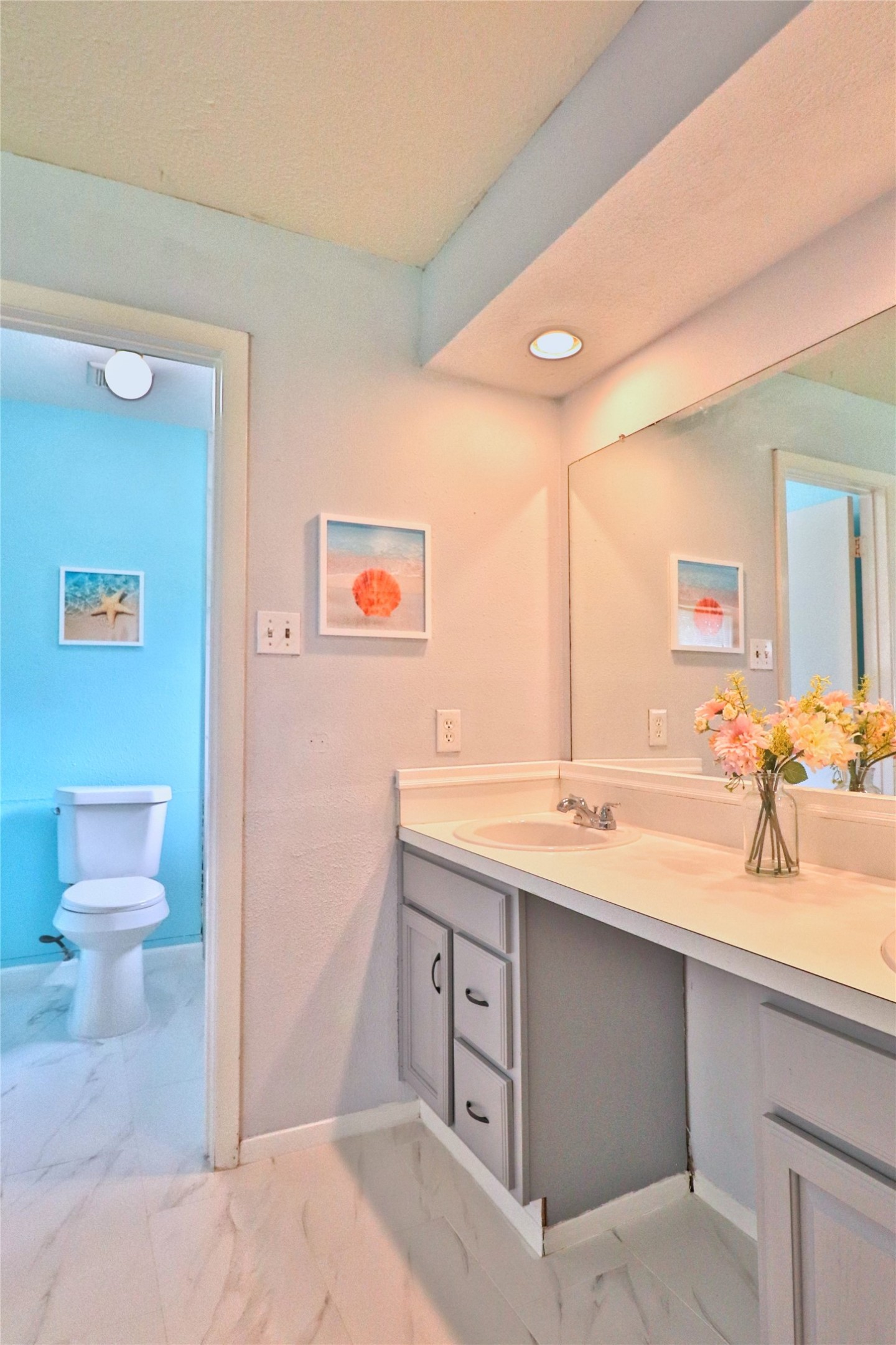2706 S Brompton Drive Property Photo 17