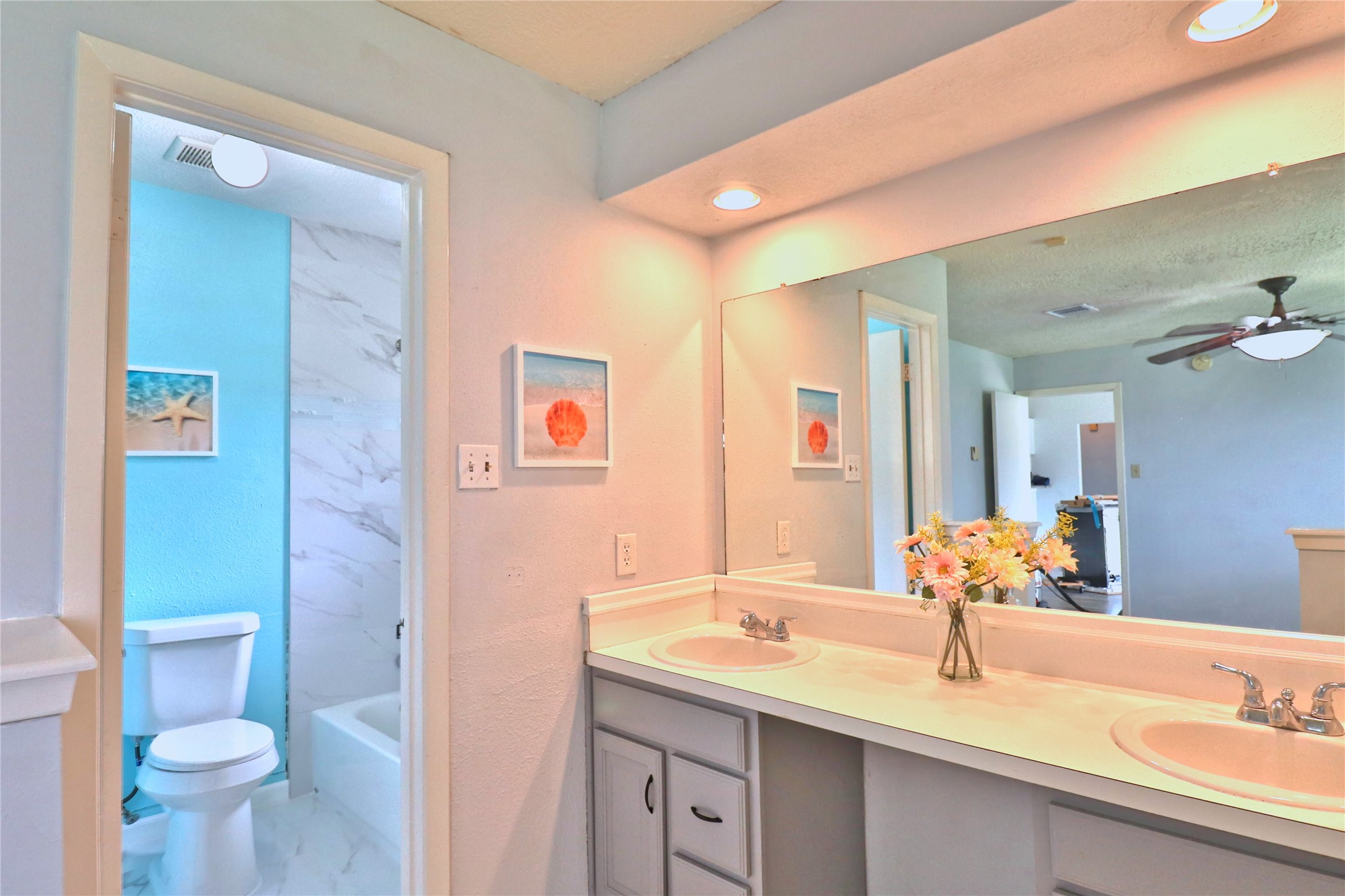 2706 S Brompton Drive Property Photo 18