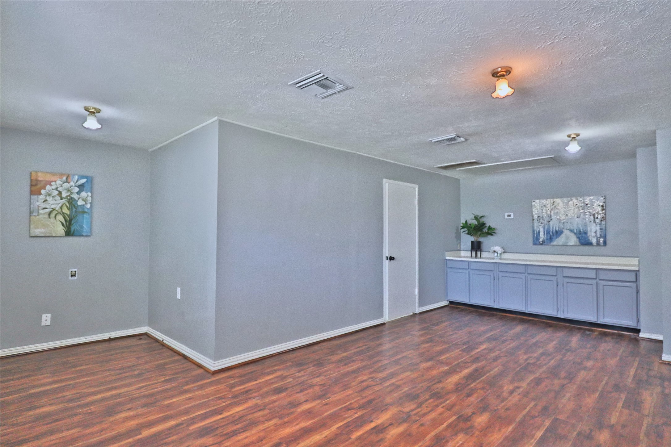 2706 S Brompton Drive Property Photo 19