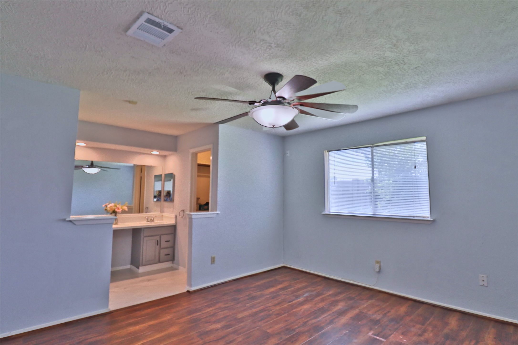 2706 S Brompton Drive Property Photo 23