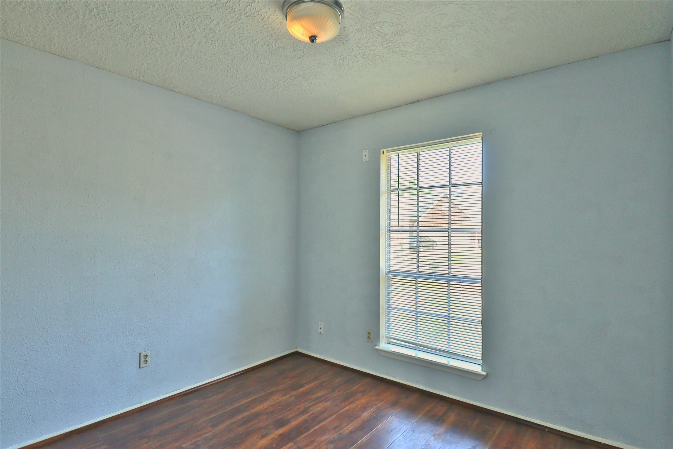 2706 S Brompton Drive Property Photo 25