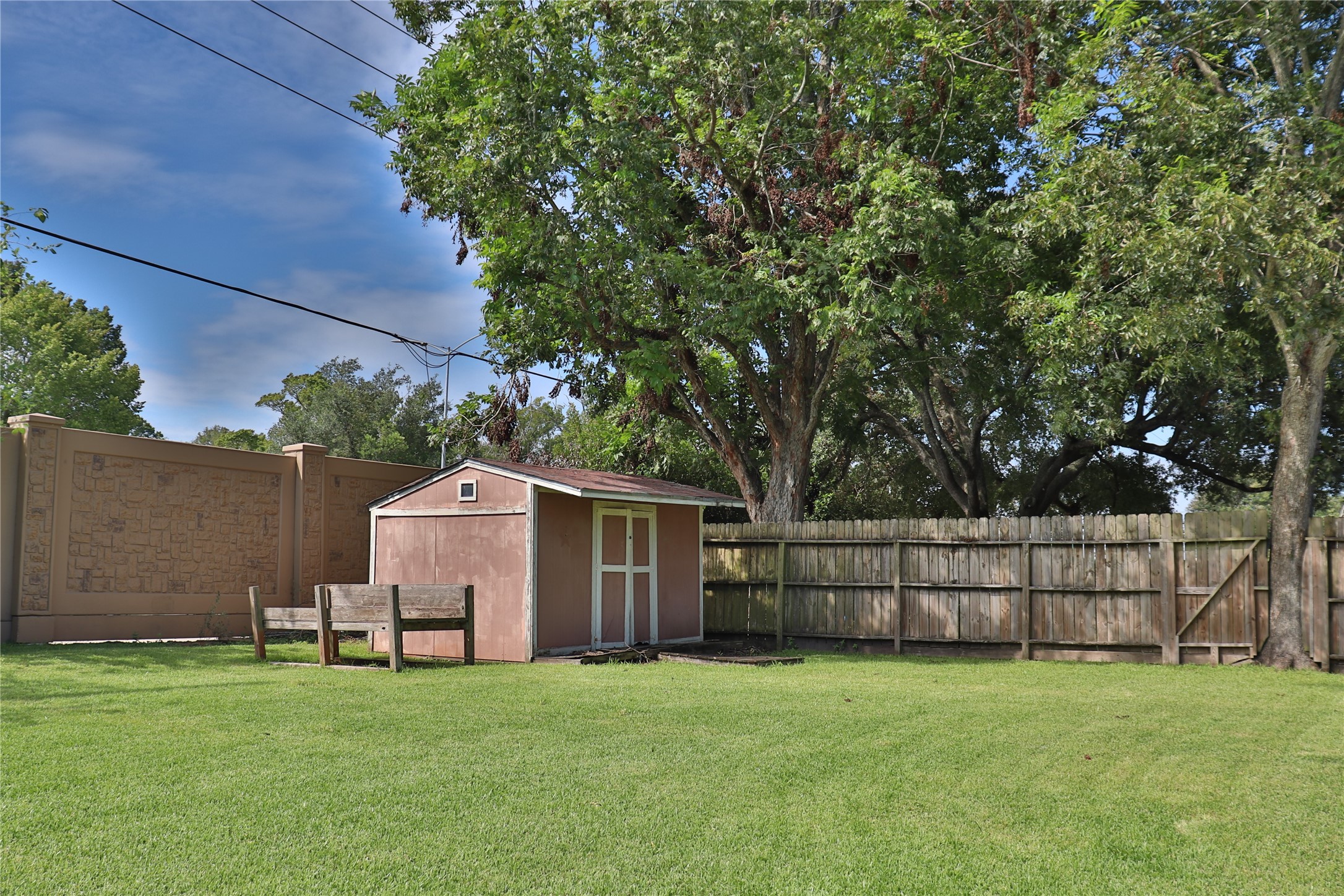 2706 S Brompton Drive Property Photo 29