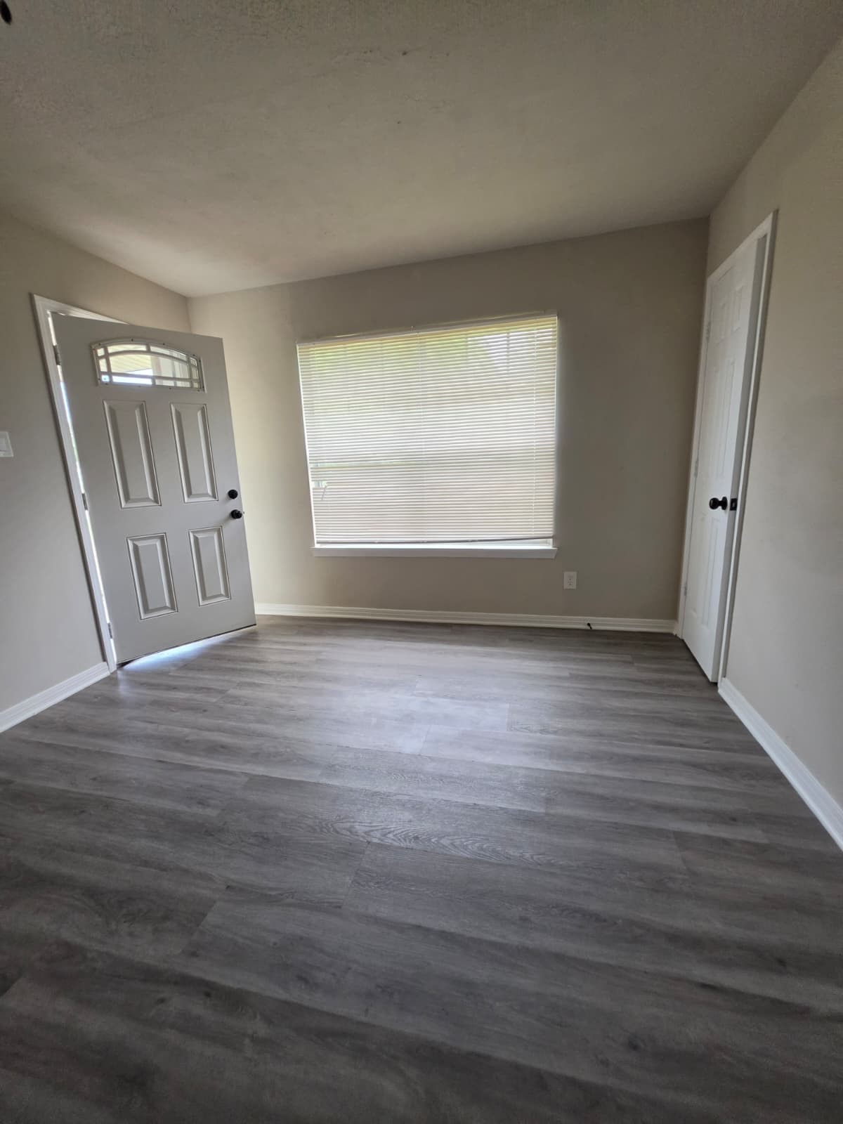 10922 Lockgate Lane Property Photo 7