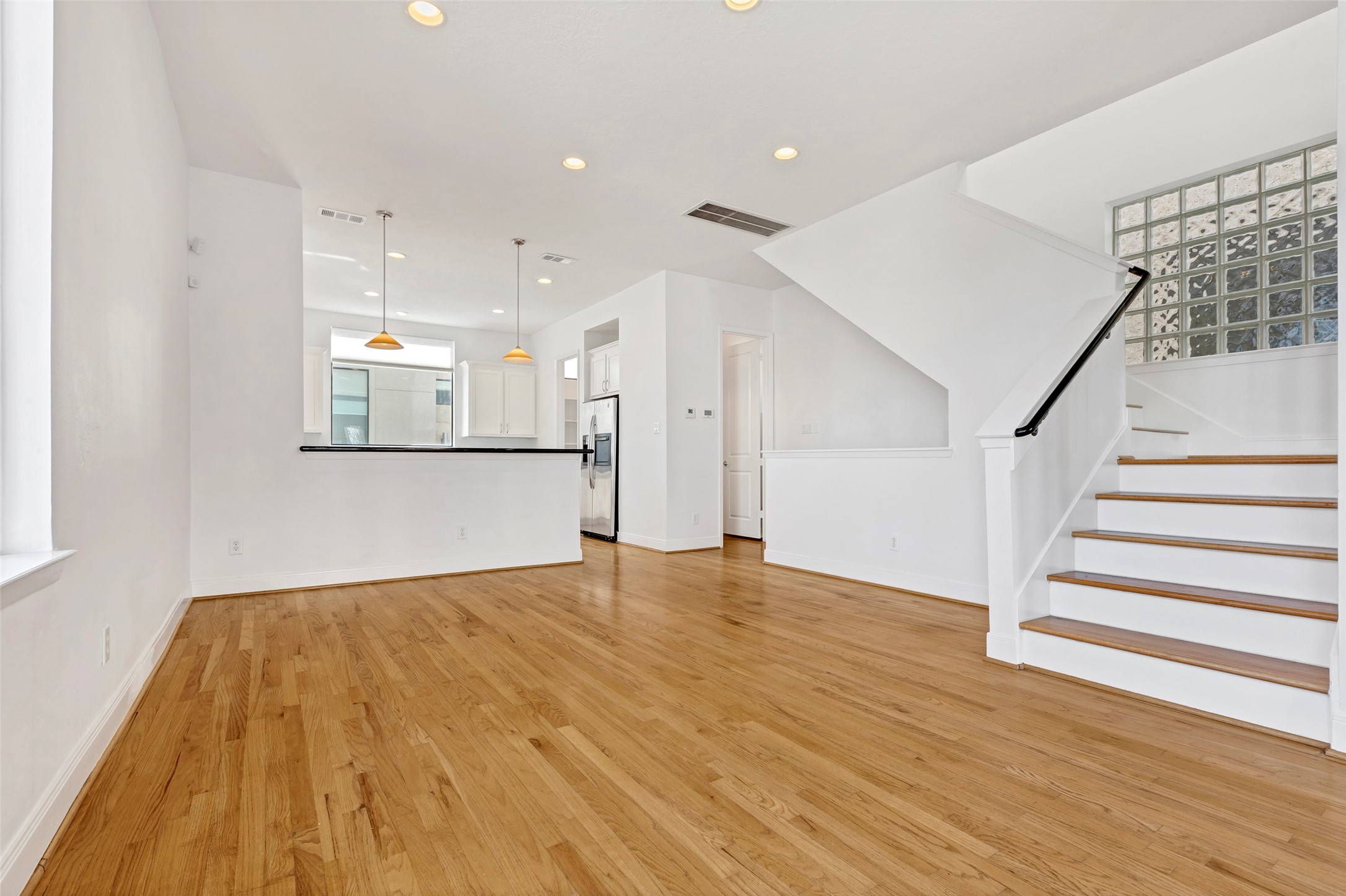 731 Reinerman Street Property Photo 9