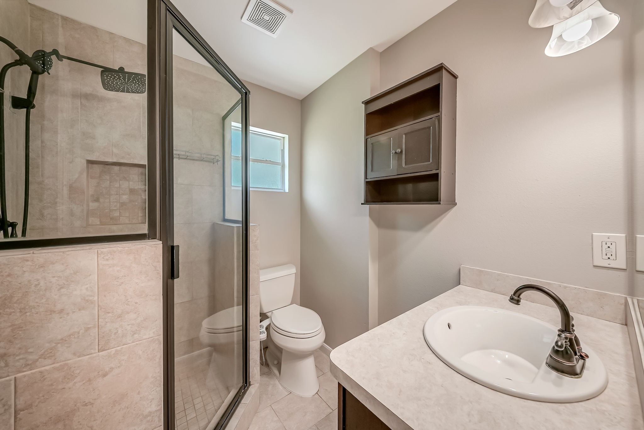 3302 Longwood Drive Property Photo 23