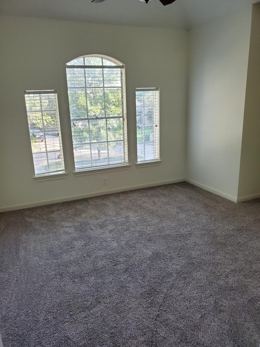 7211 N Hearthstone Green Drive Property Photo 32
